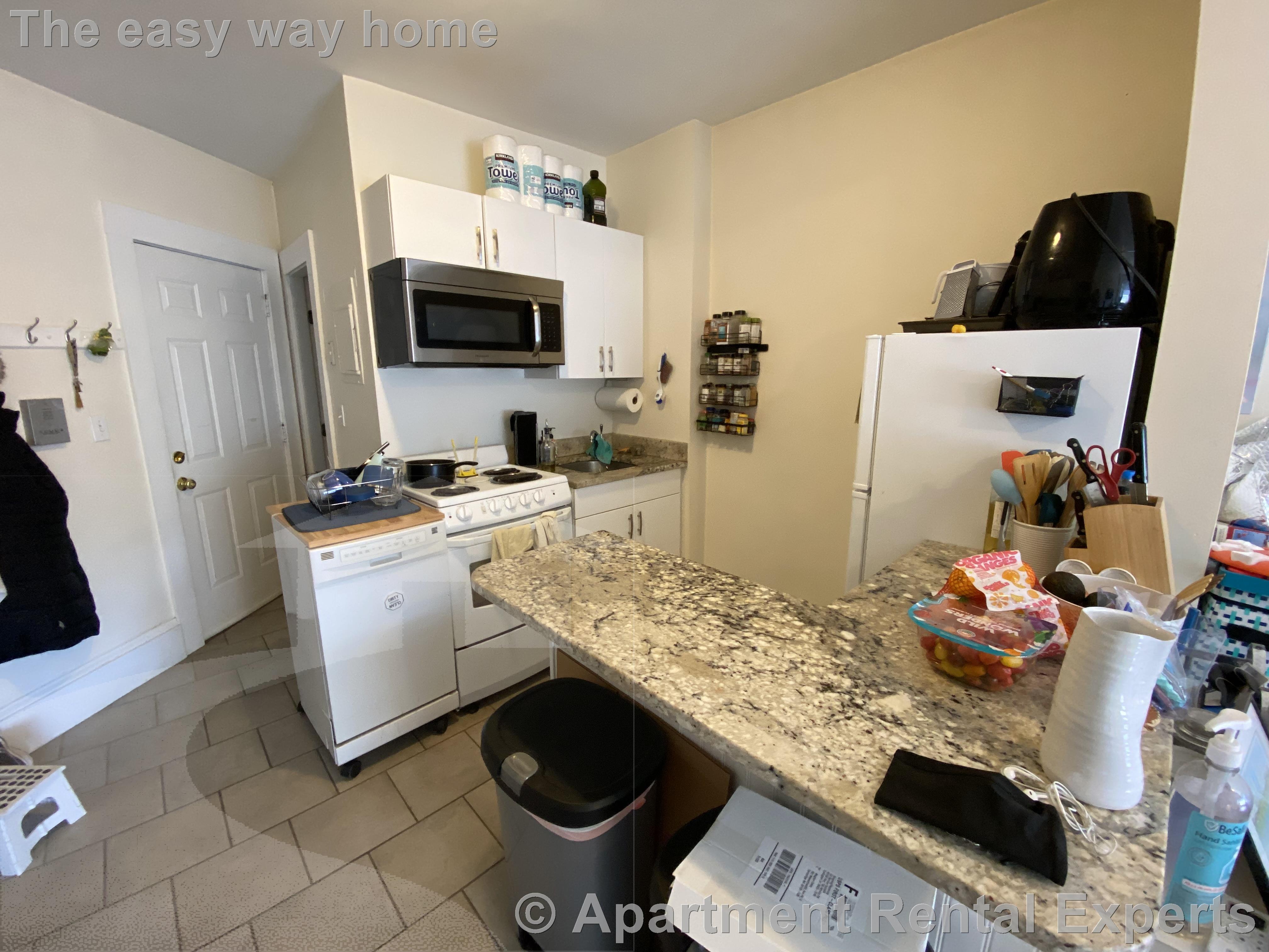 991 Massachusetts Ave, Harvard Square