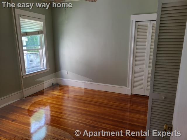 80 Bay State Ave, Davis Square