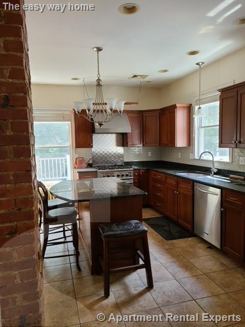 80 Bay State Ave, Davis Square