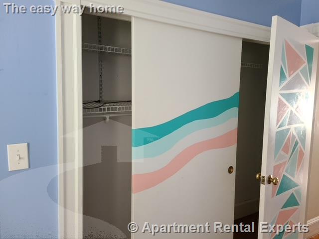 80 Bay State Ave, Davis Square