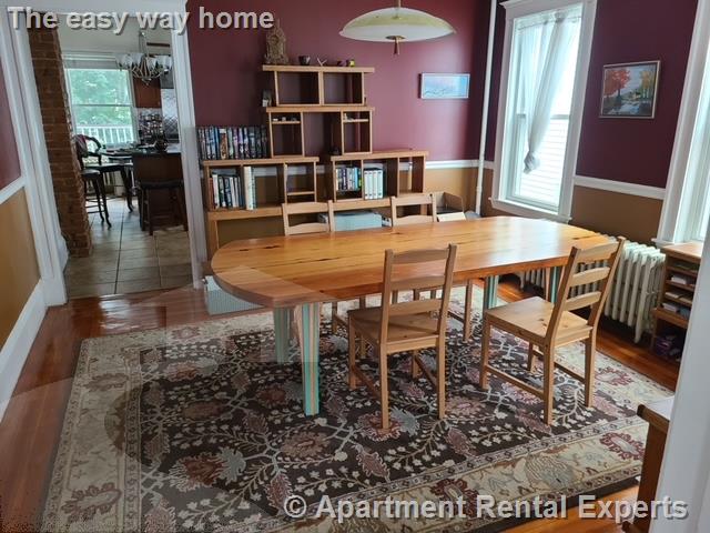 80 Bay State Ave, Davis Square