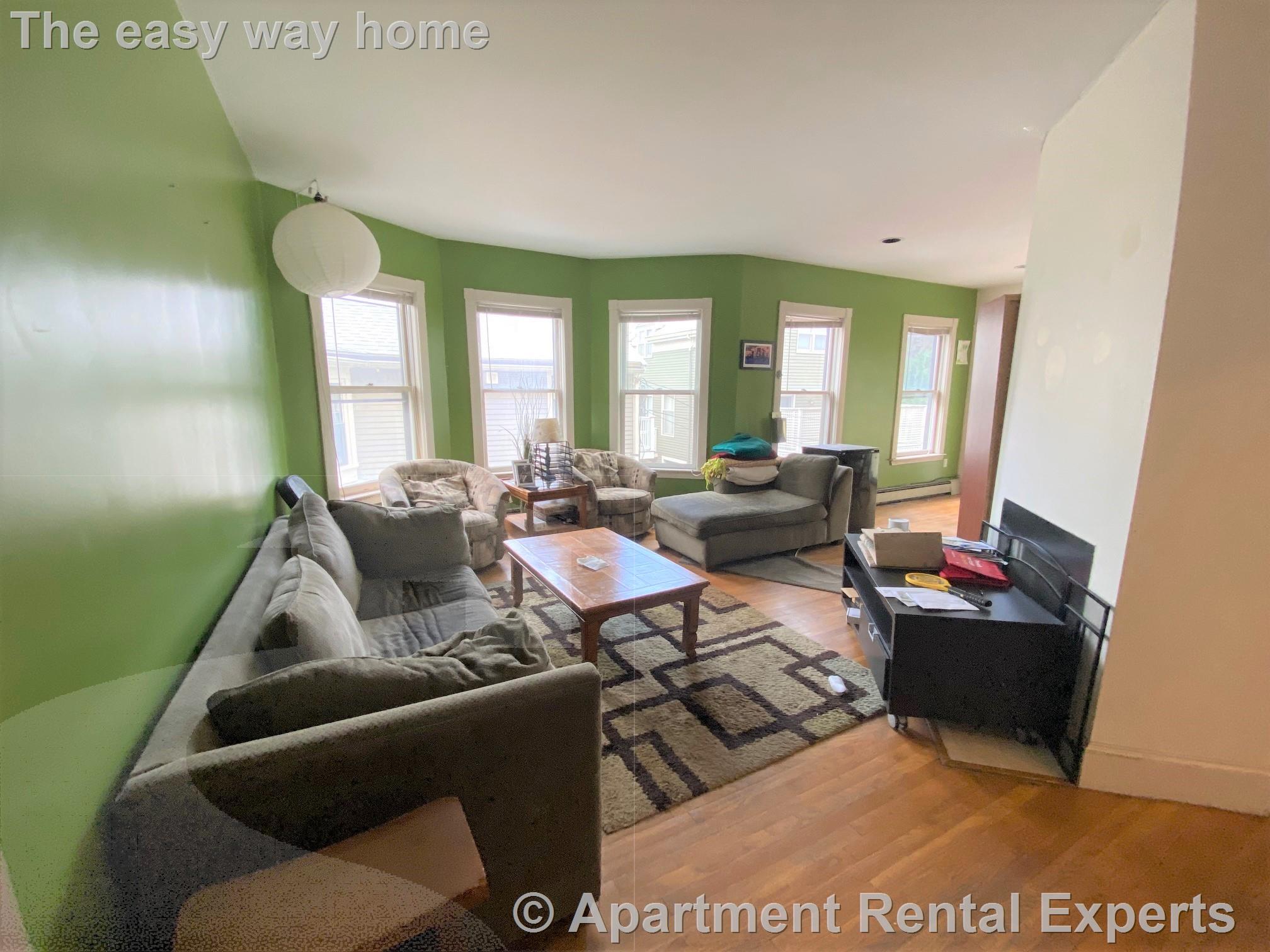 98 Hancock St, Central Square