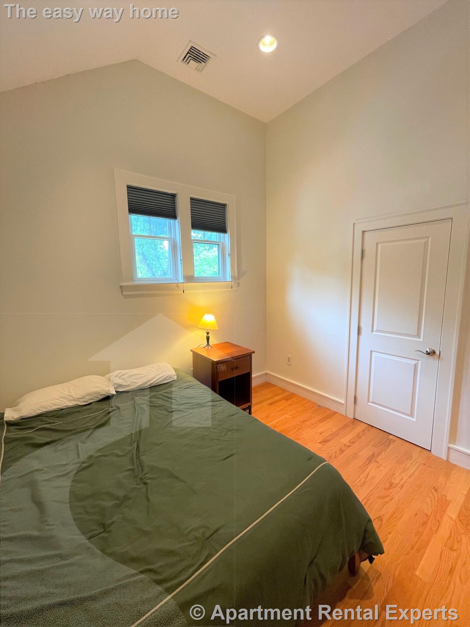 20 Cottage Ave, Davis Square