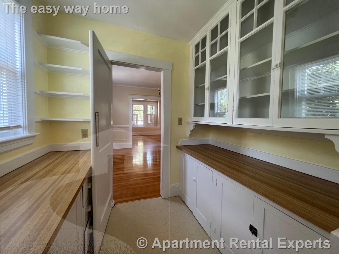 638 Huron Ave, West Cambridge