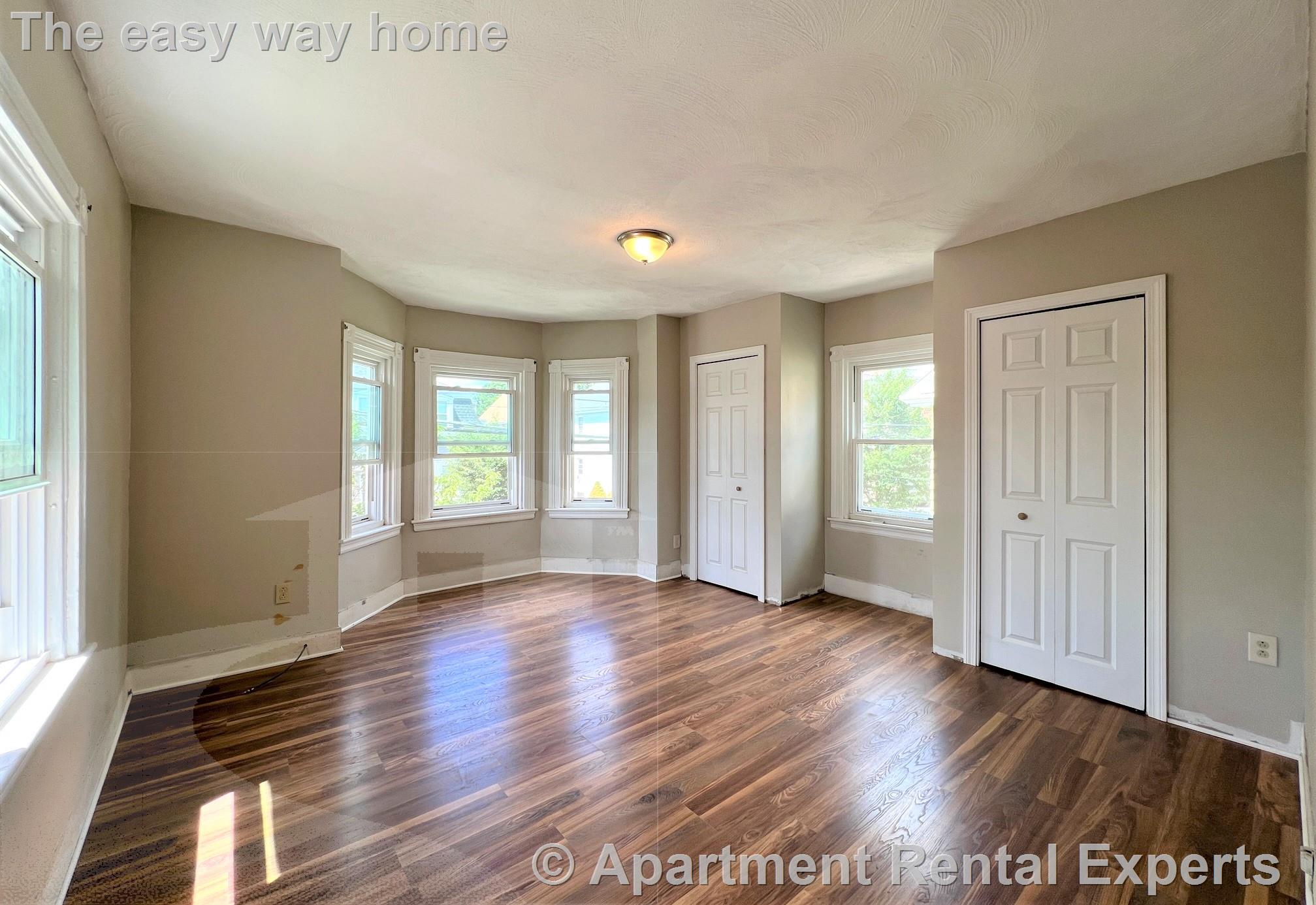 9 Oliver St, Everett