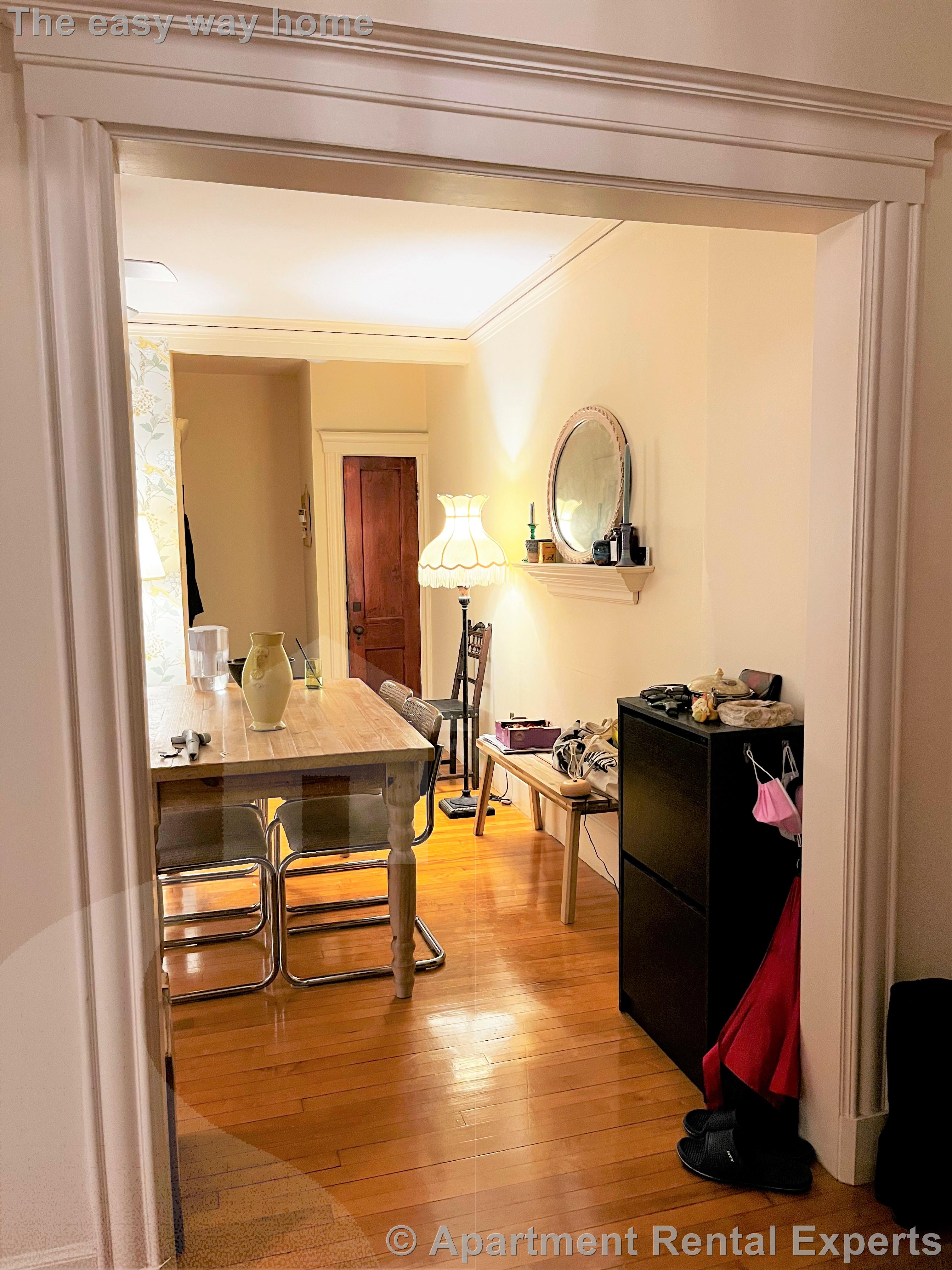 1572 Massachusetts Ave, Harvard Square