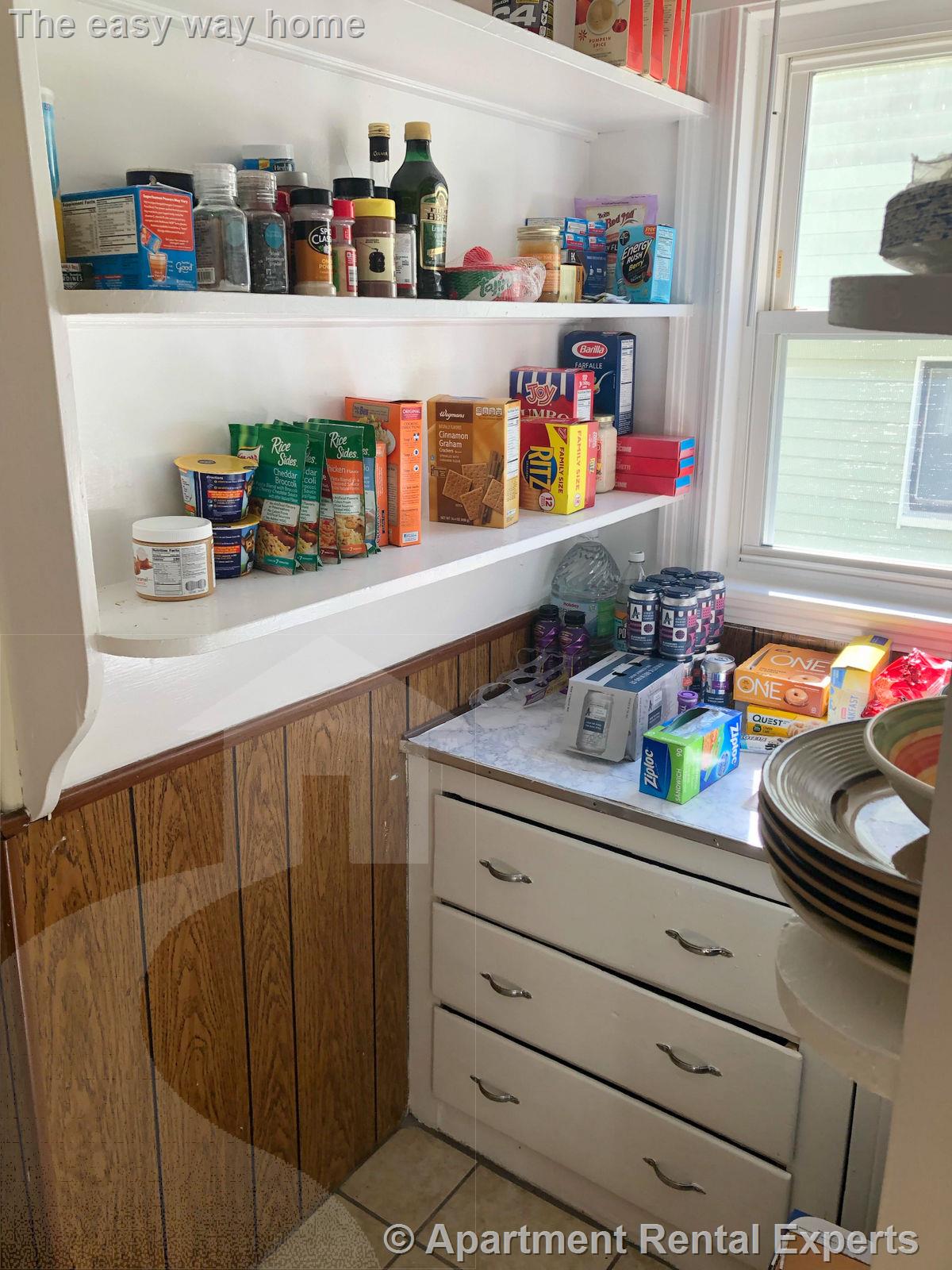 265 Boston Ave, Tufts