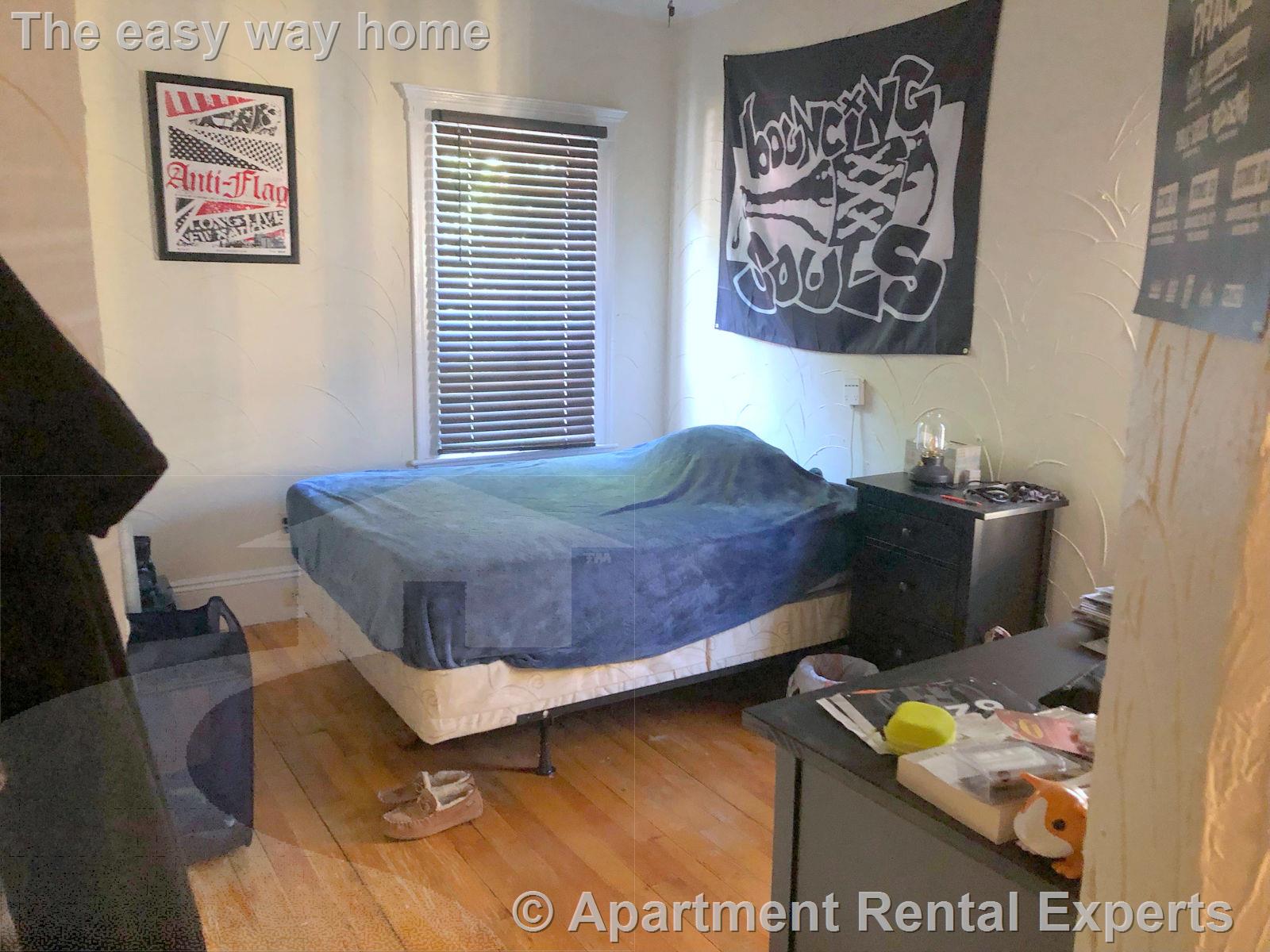 265 Boston Ave, Tufts