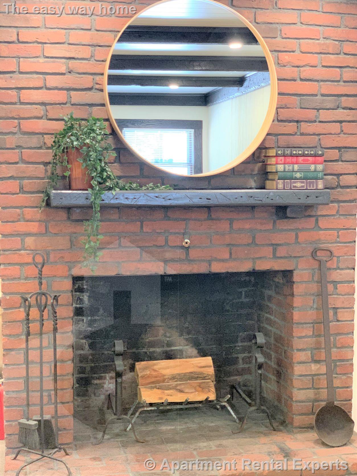 8 Locke St, Davis Square