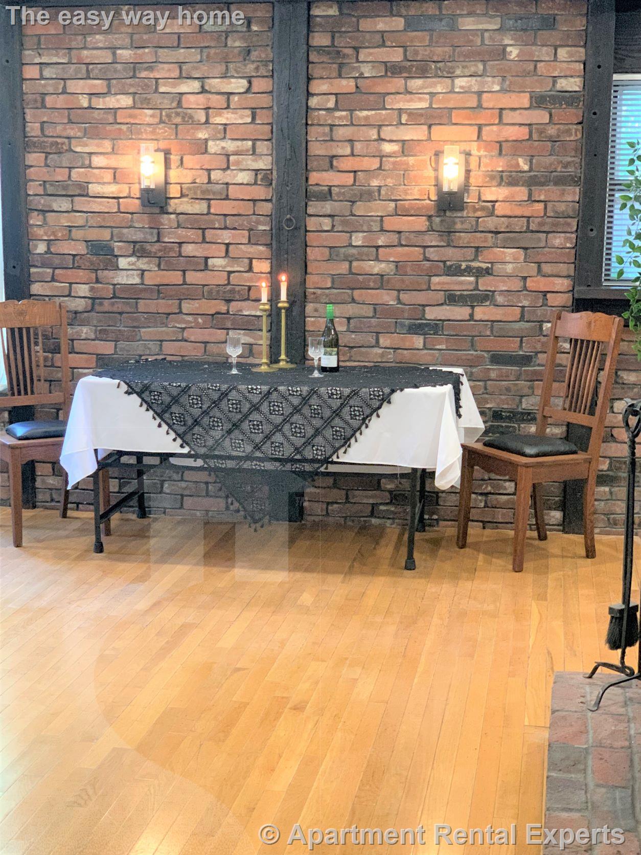 8 Locke St, Davis Square