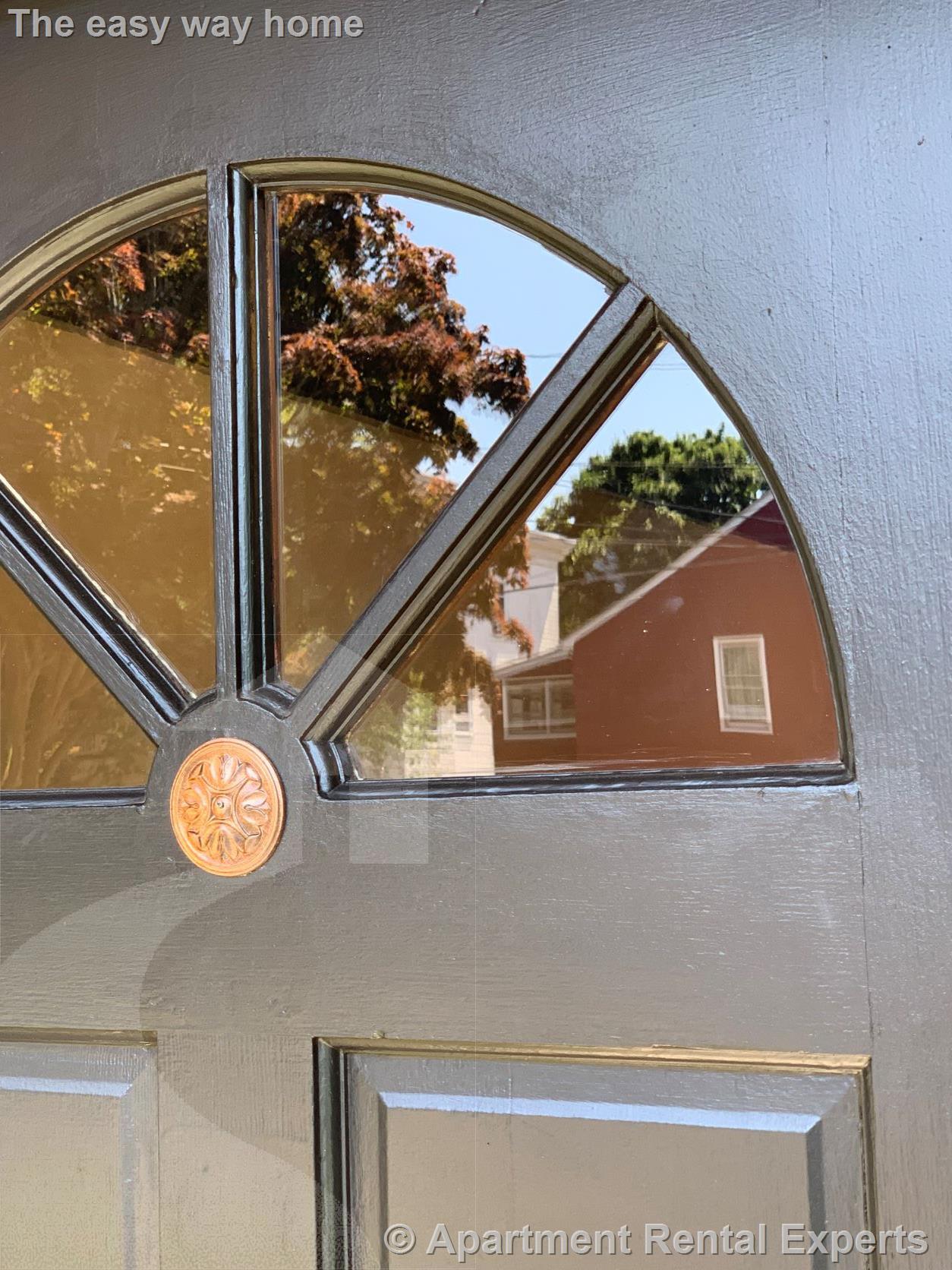 8 Locke St, Davis Square