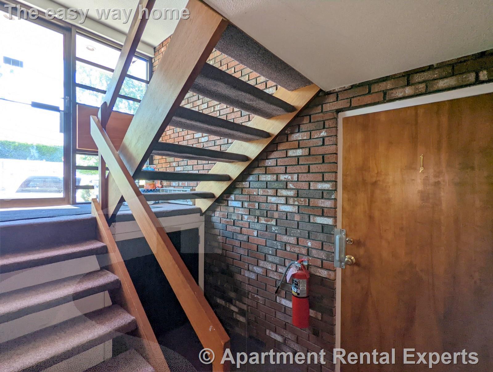 102 Alpine St, Magoun Square