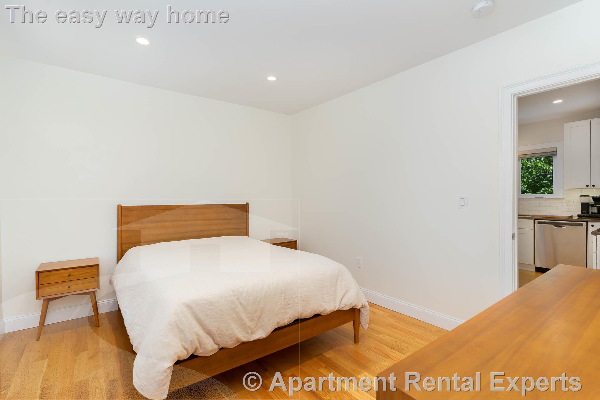 26R James St, Malden Center