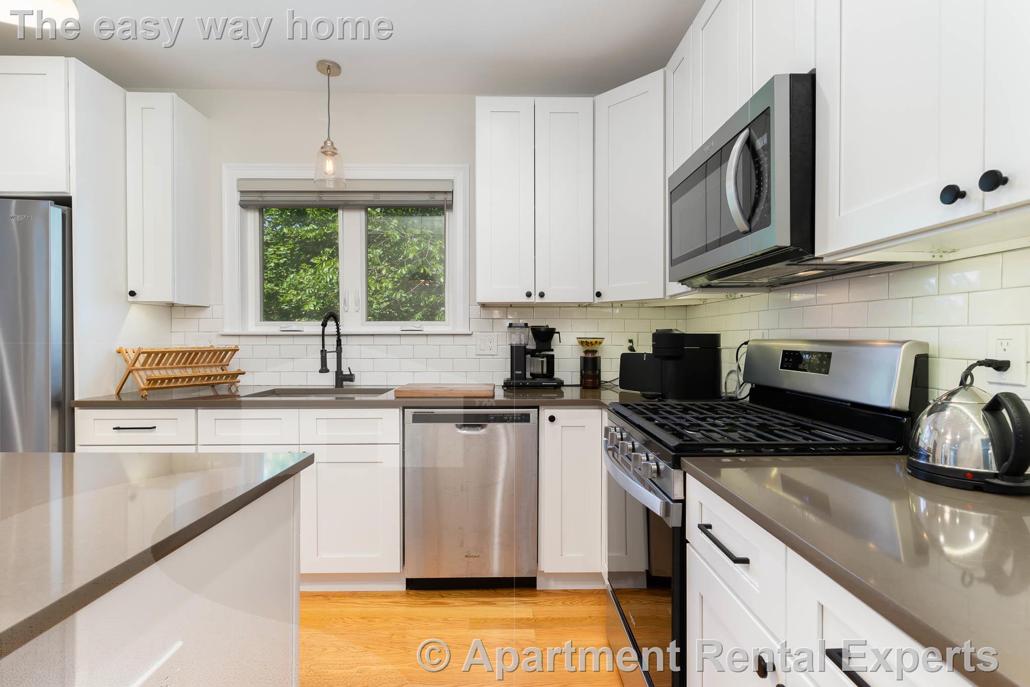 26R James St, Malden Center