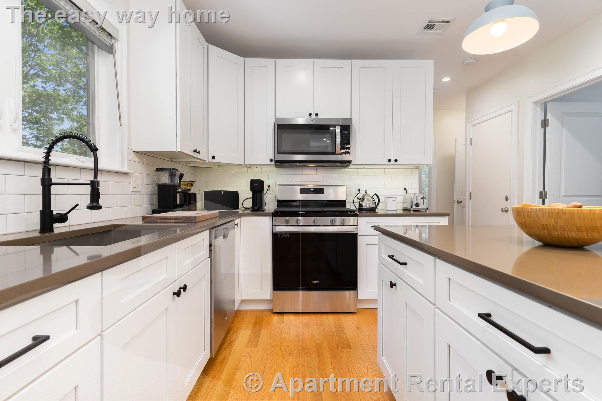 26R James St, Malden Center