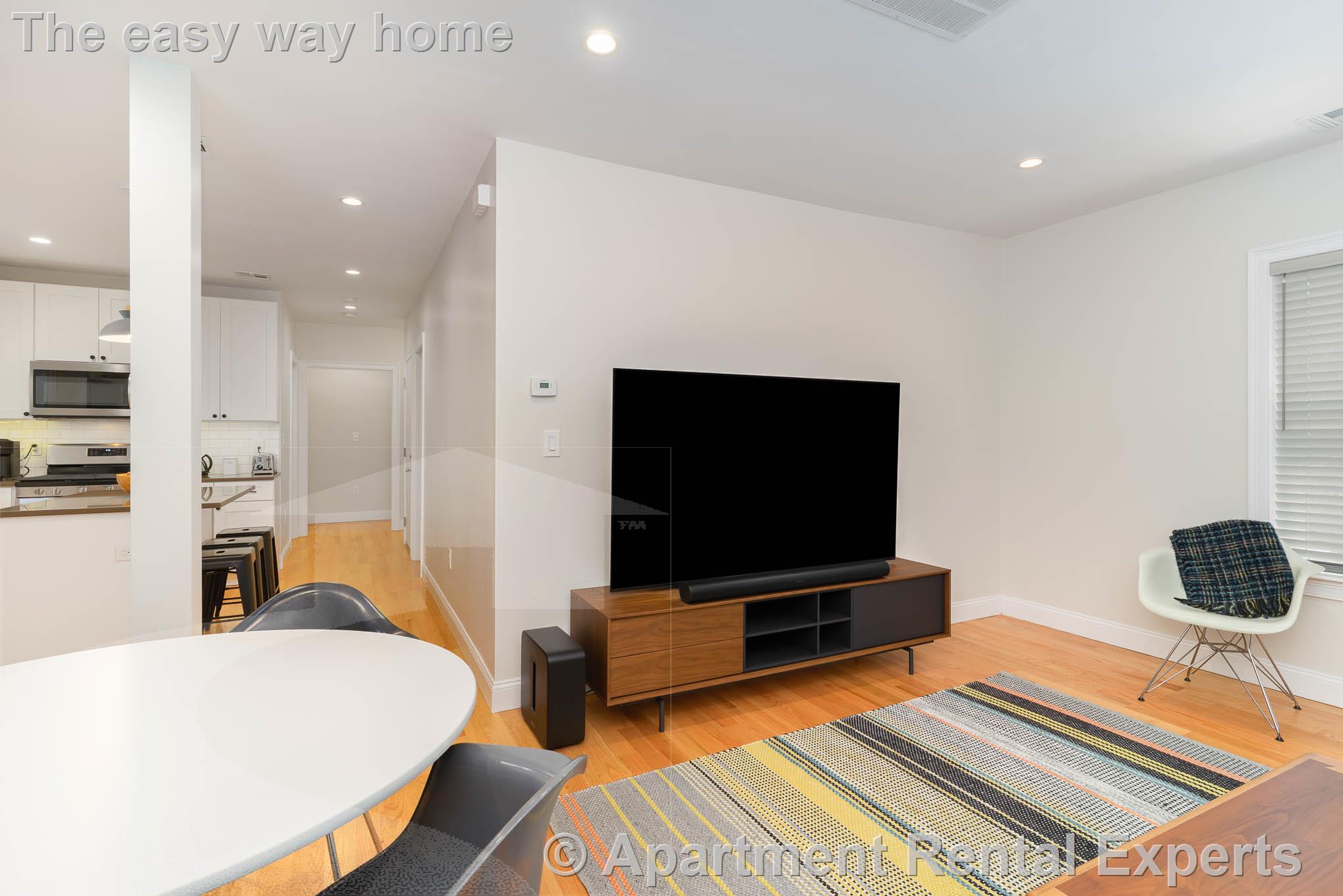 26R James St, Malden Center