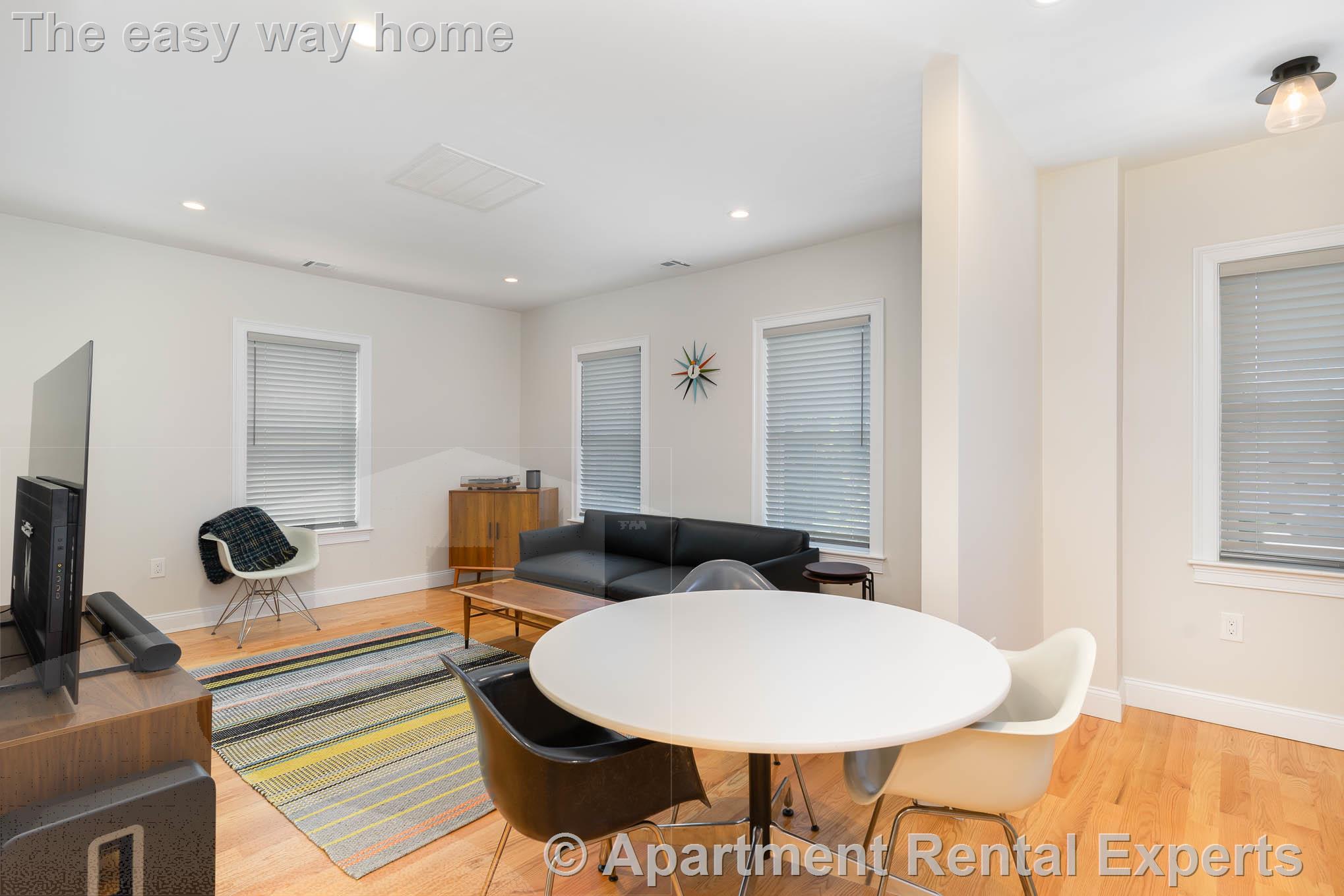 26R James St, Malden Center