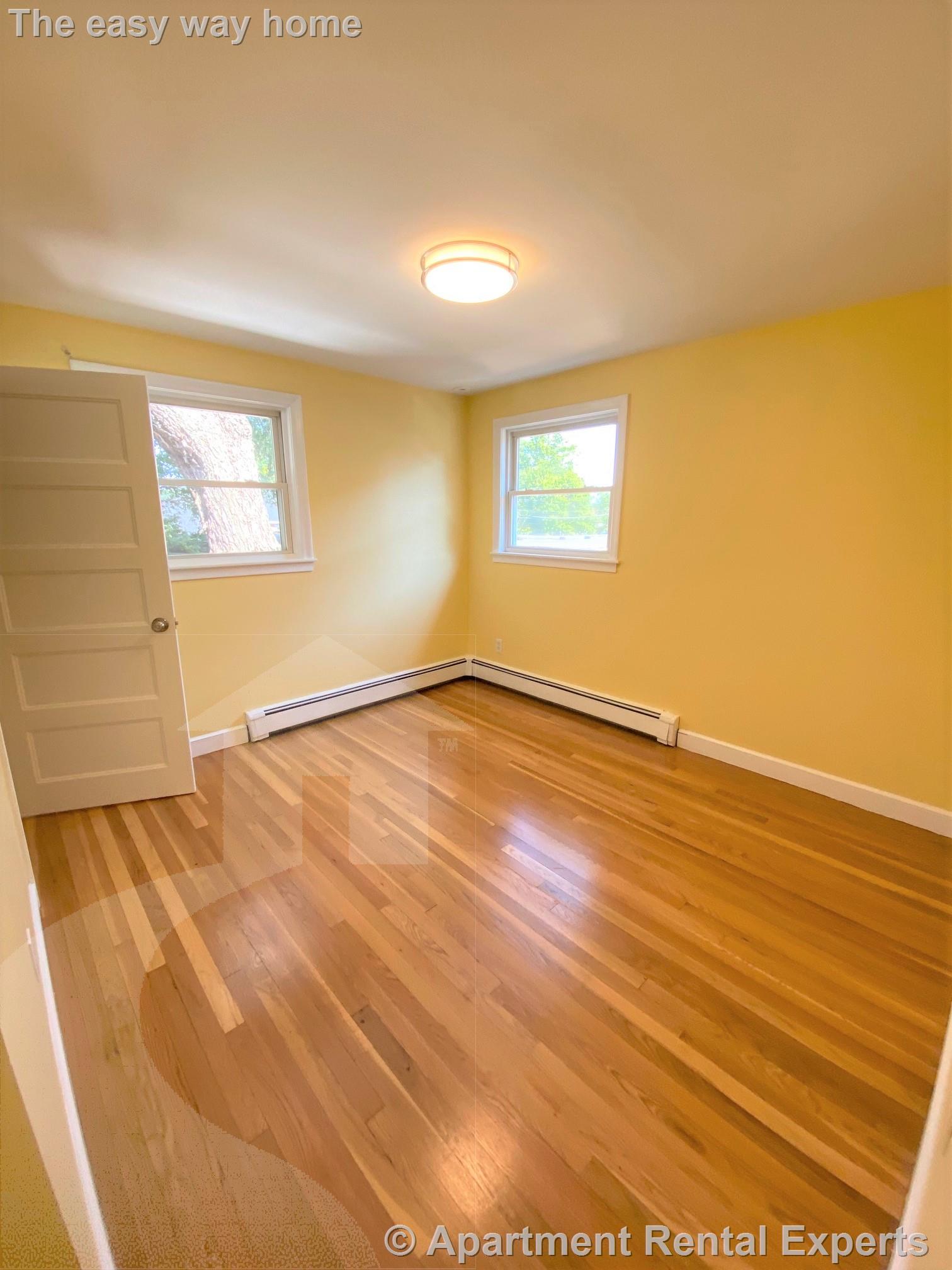 19 Prospect St, Watertown Center