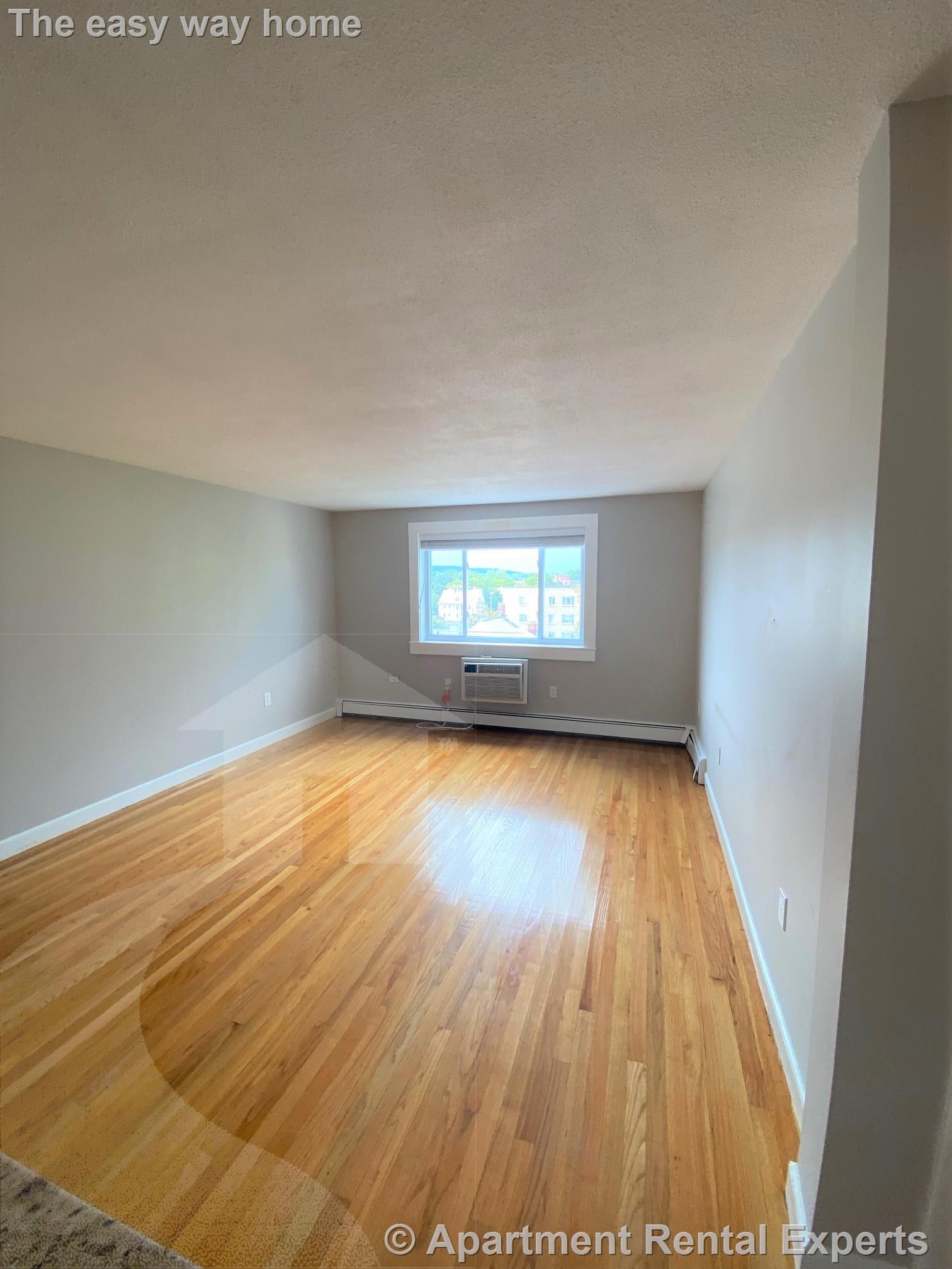 215 Massachusetts Ave, Arlington