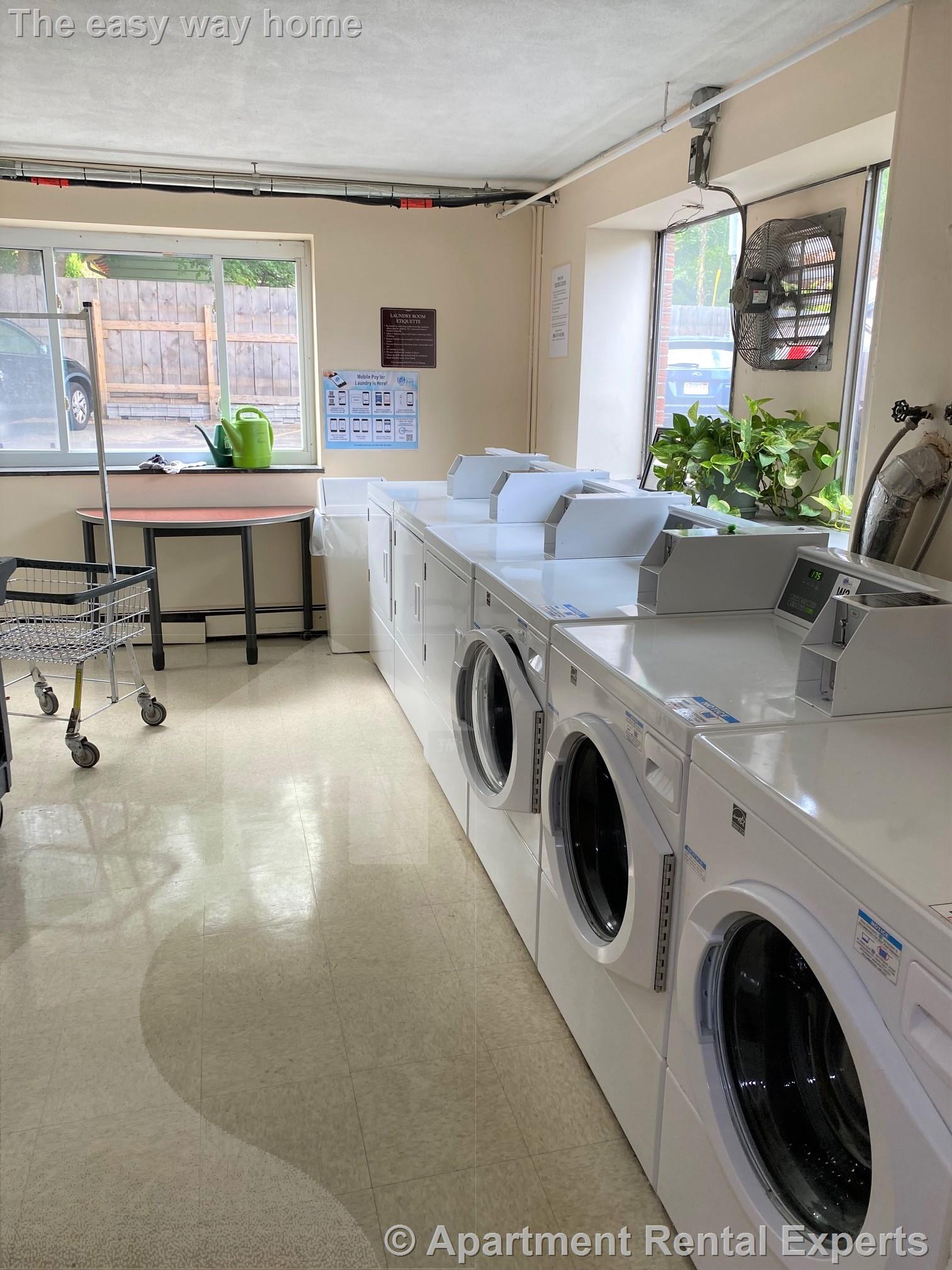 215 Massachusetts Ave, Arlington