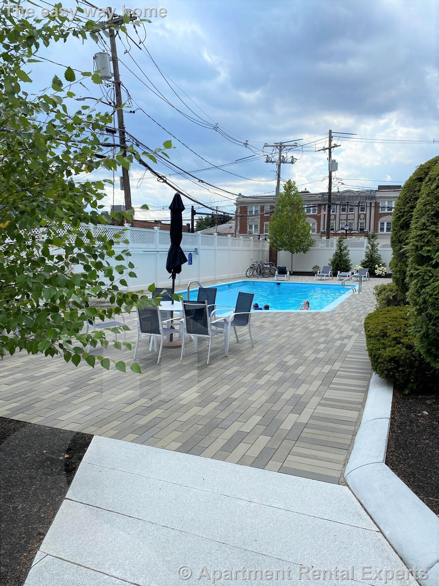 215 Massachusetts Ave, Arlington