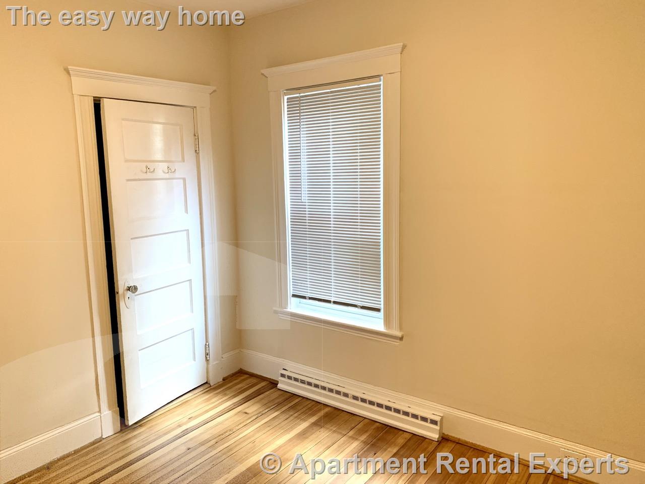 70 Conwell Ave, Tufts