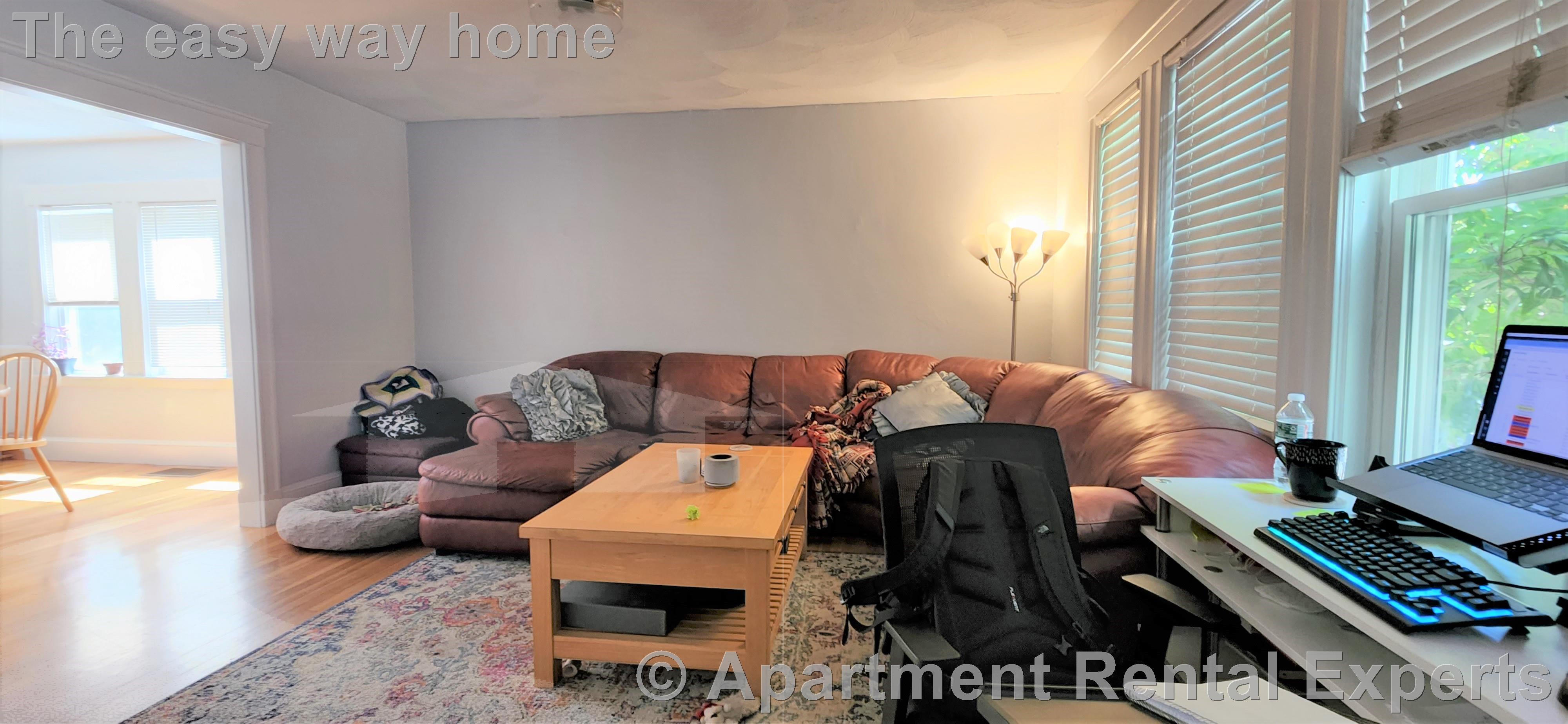 35 Aberdeen Ave, Fresh Pond
