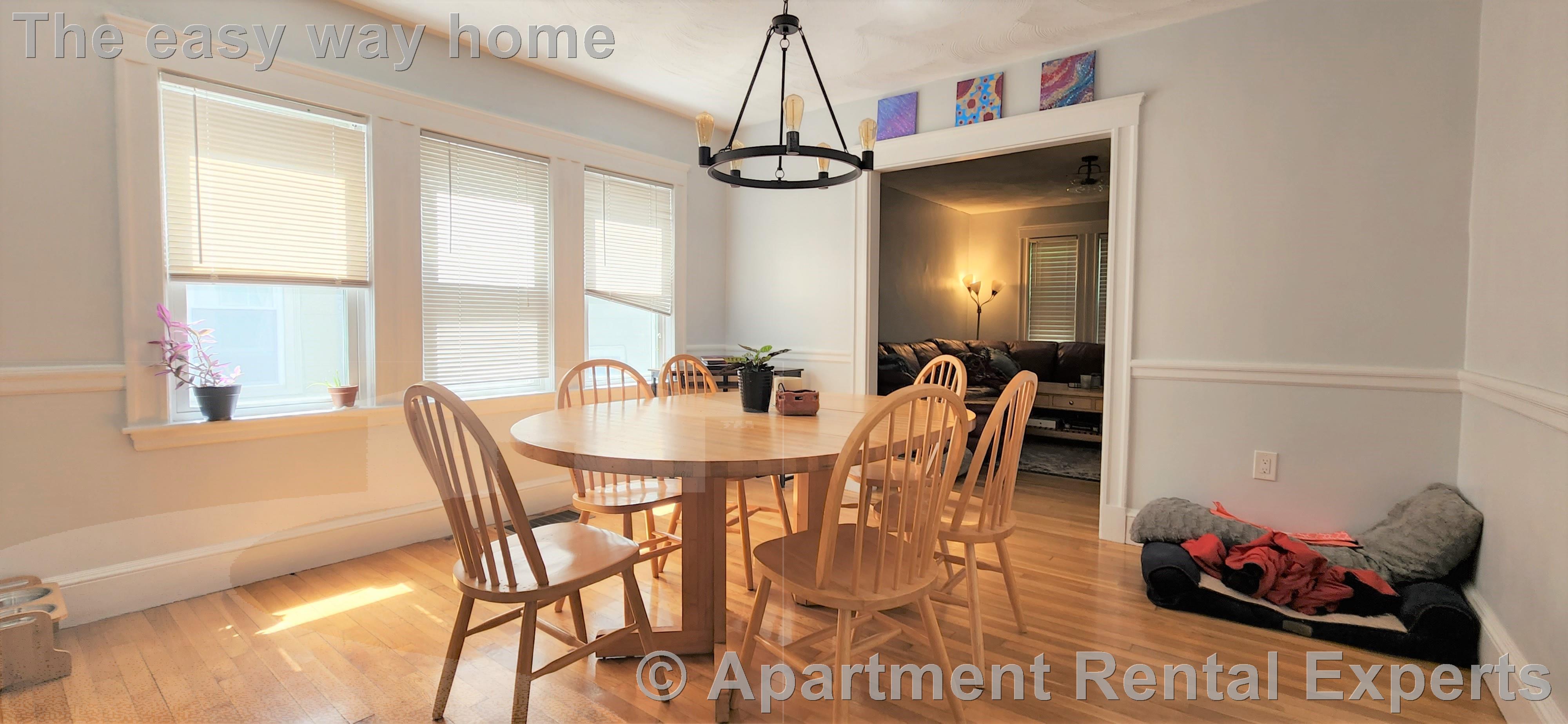 35 Aberdeen Ave, Fresh Pond