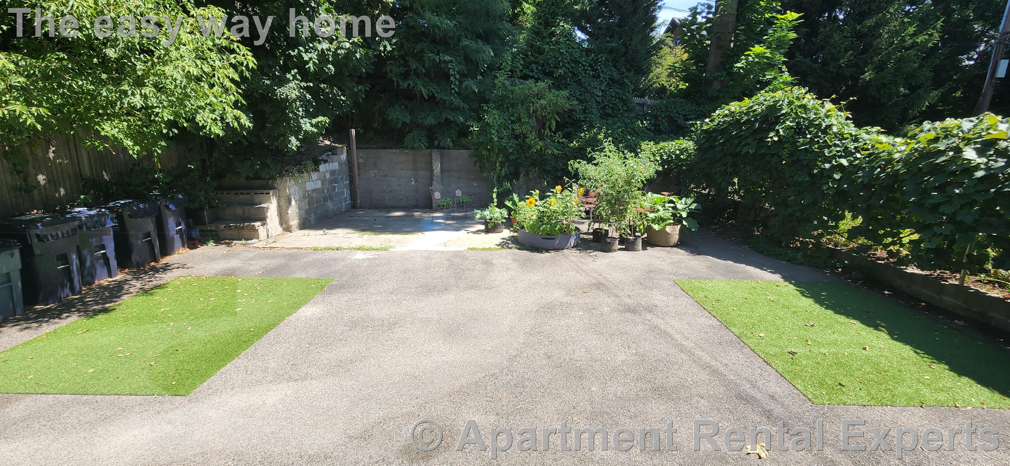 35 Aberdeen Ave, Fresh Pond