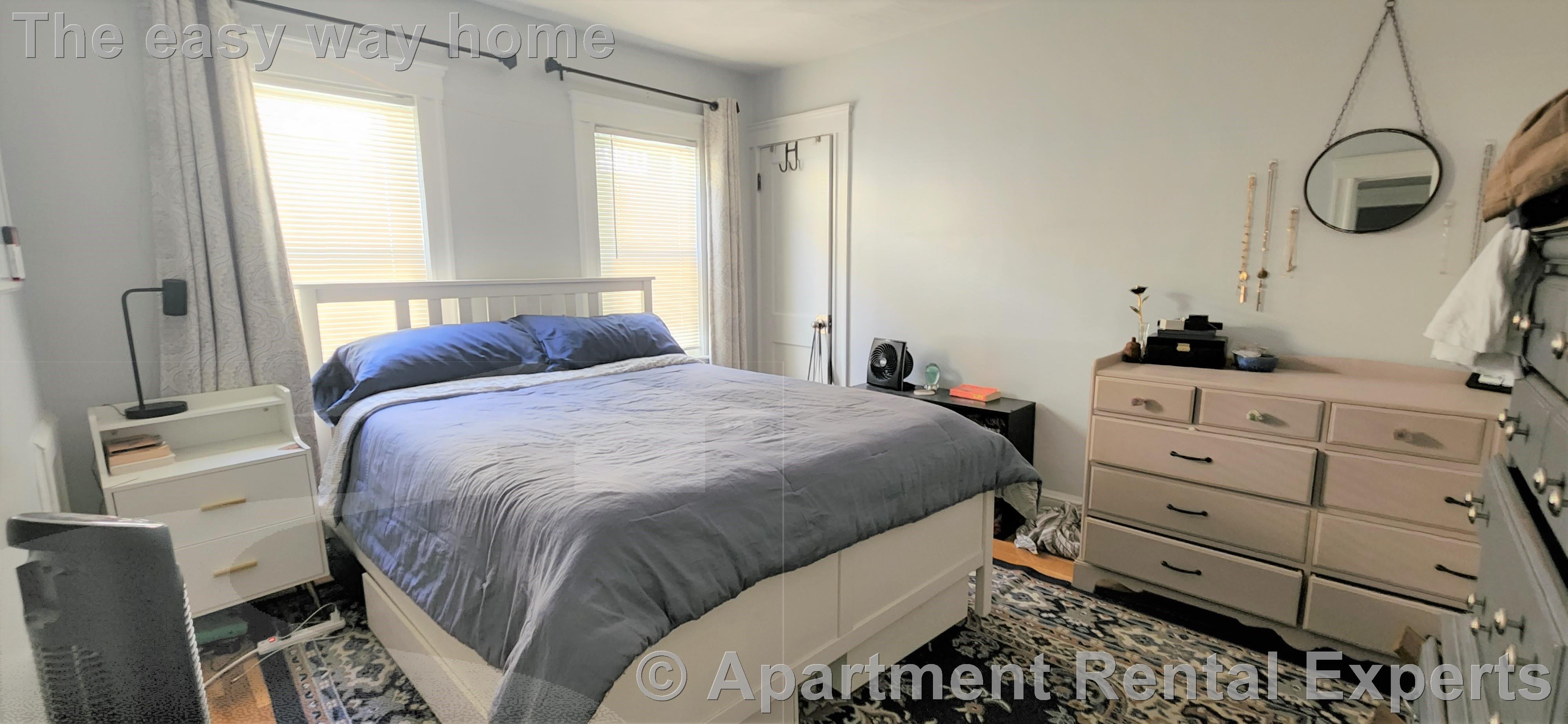 35 Aberdeen Ave, Fresh Pond