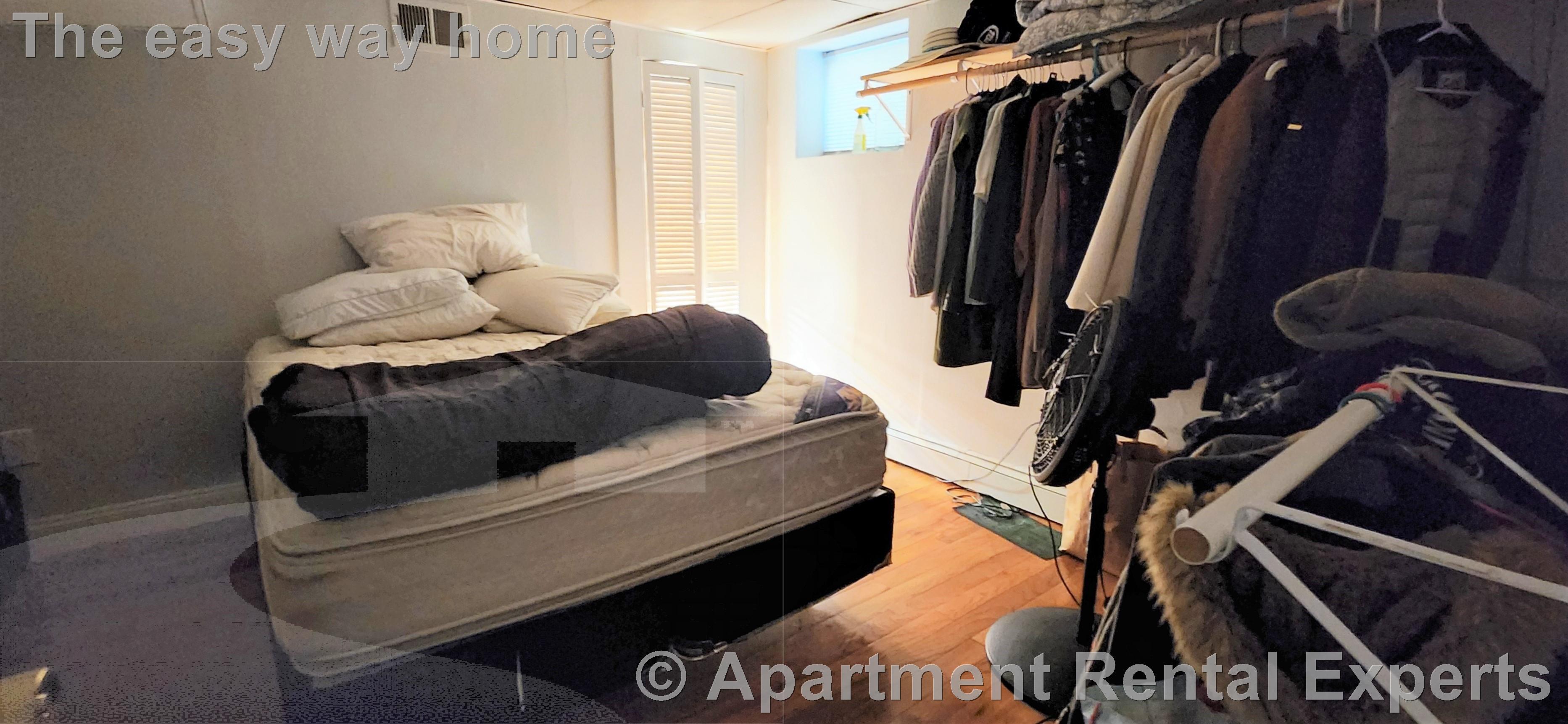 35 Aberdeen Ave, Fresh Pond