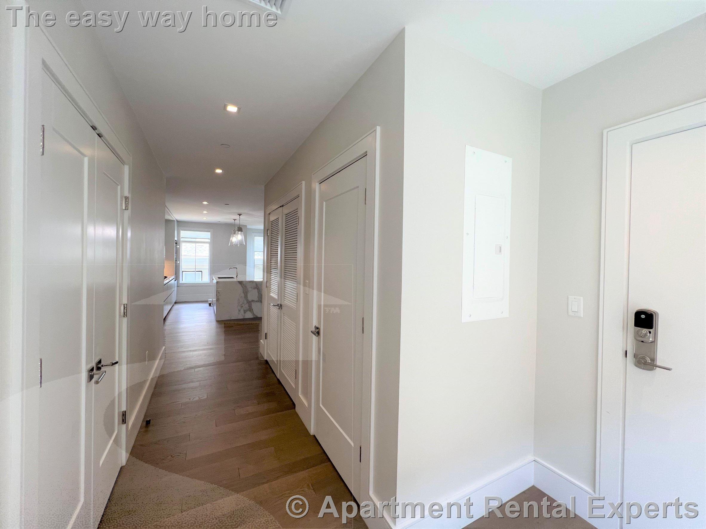 20 Marion St, Coolidge Corner