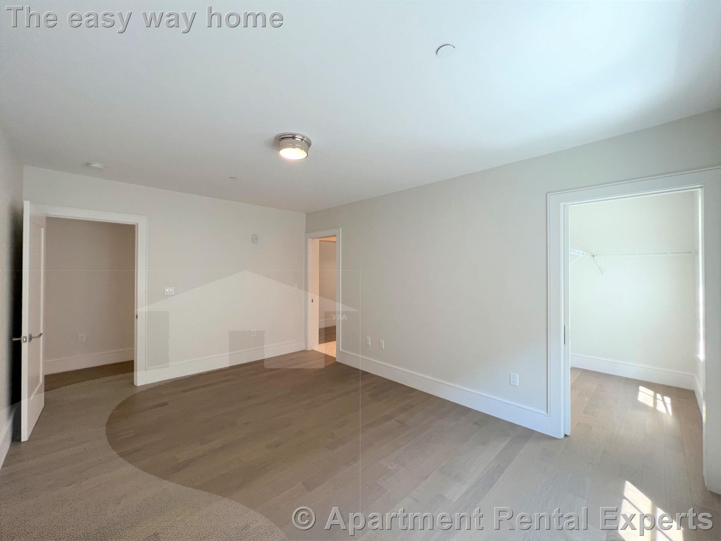 20 Marion St, Coolidge Corner