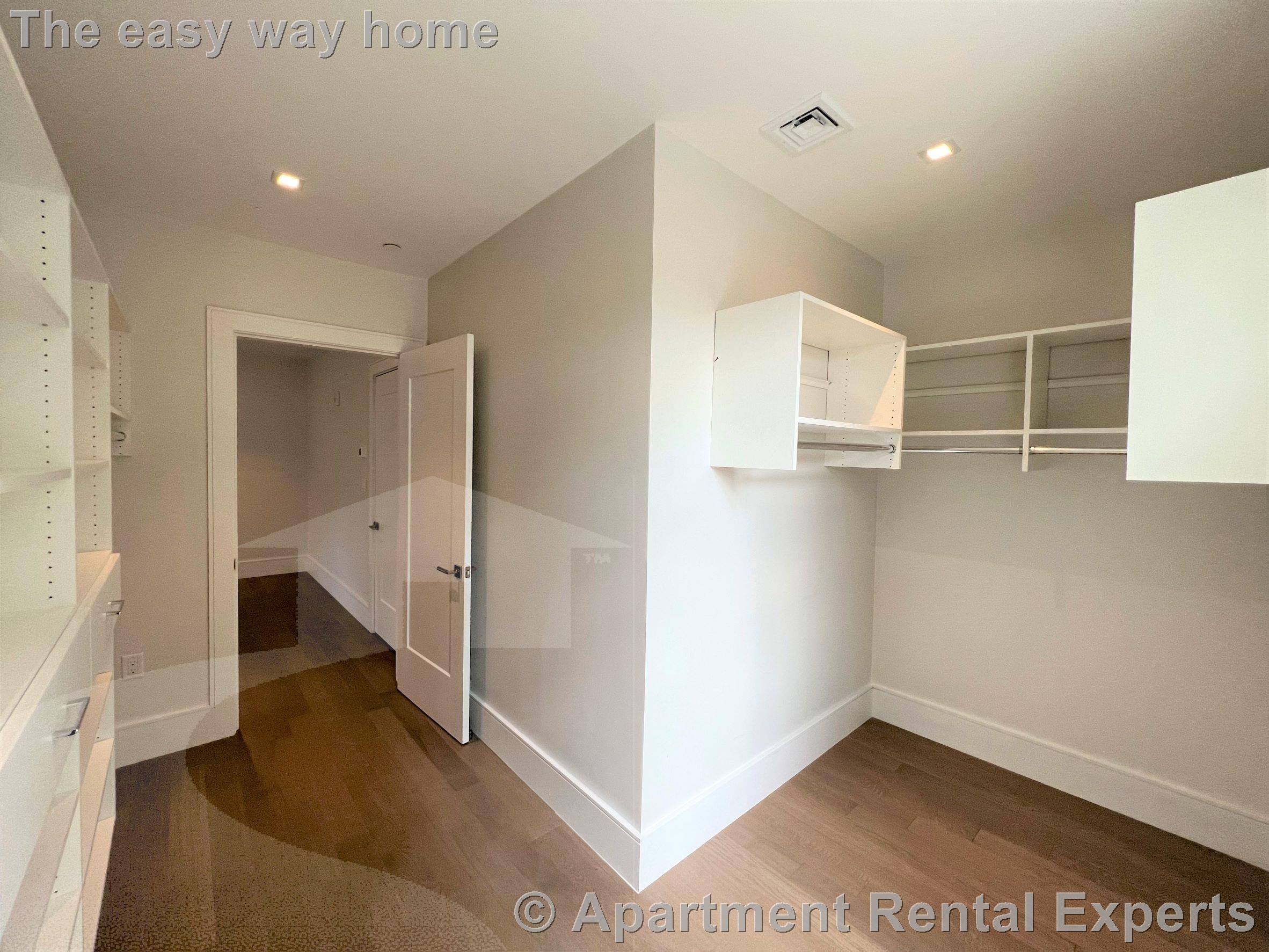 20 Marion St, Coolidge Corner