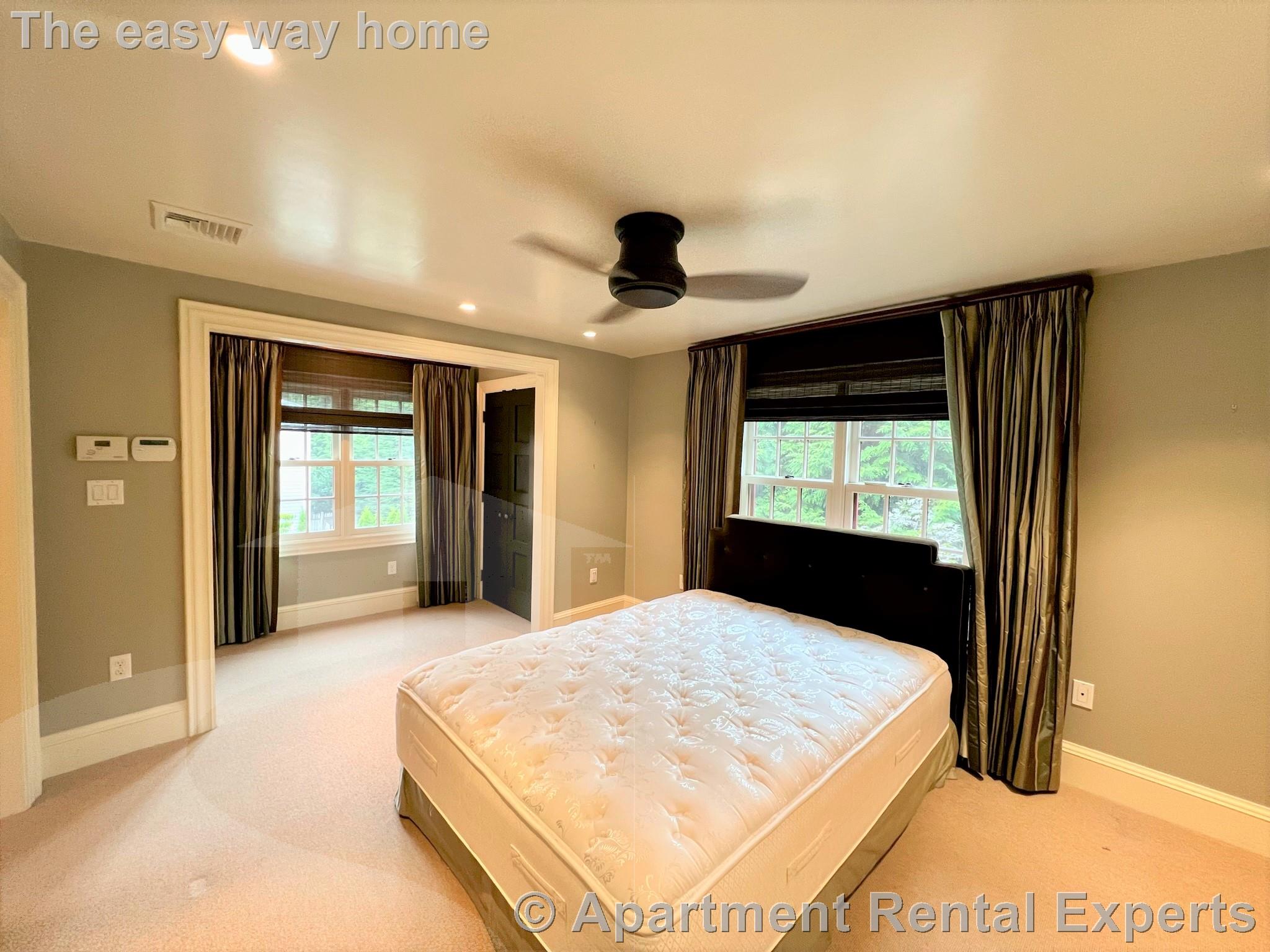 9 Foster Pl, Harvard Square