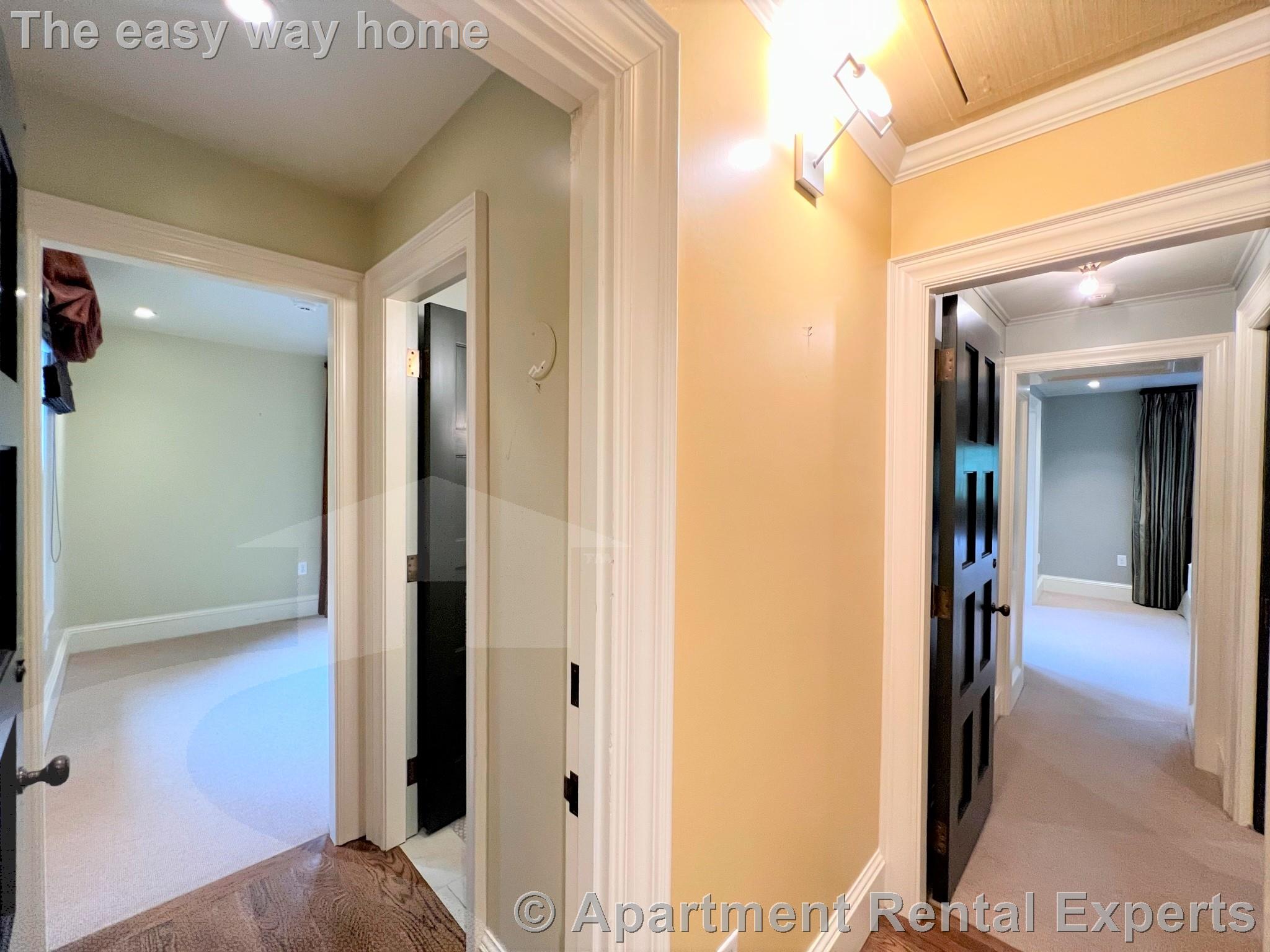 9 Foster Pl, Harvard Square