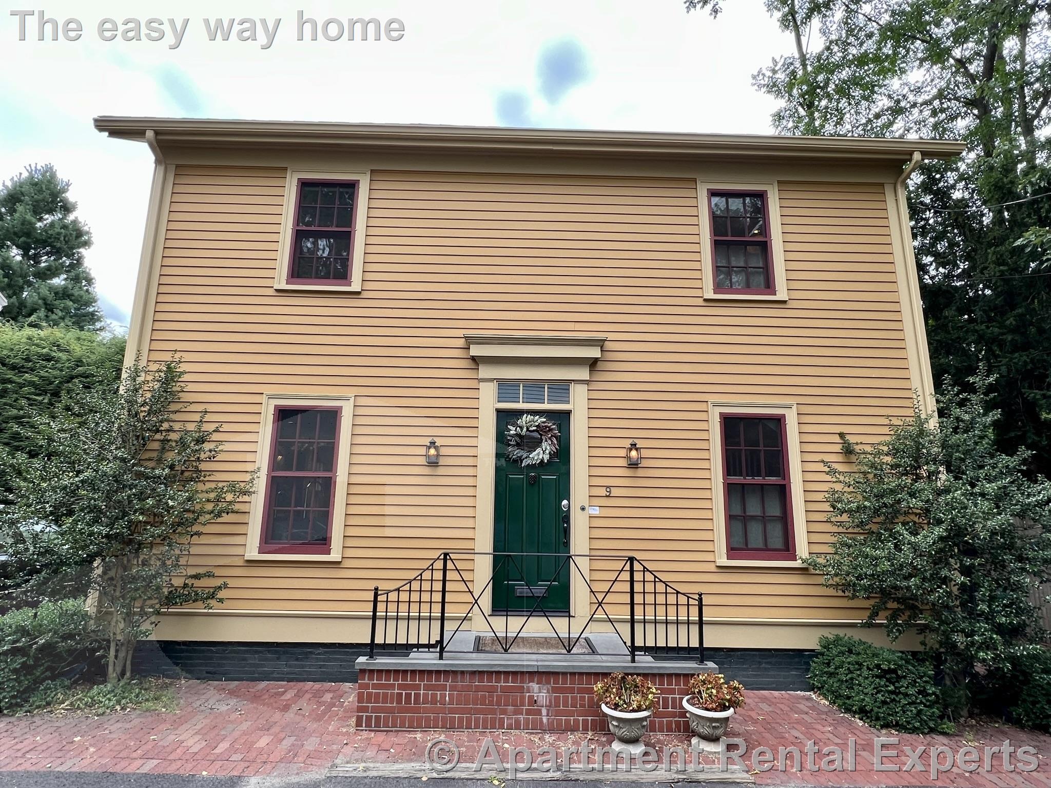 9 Foster Pl, Harvard Square