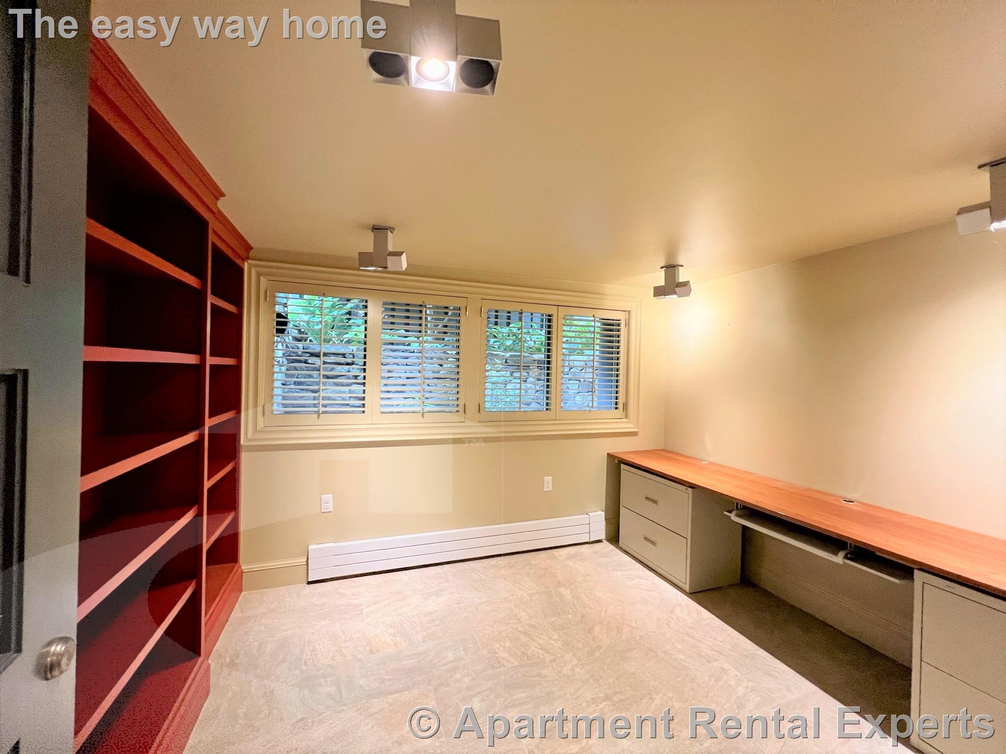 9 Foster Pl, Harvard Square