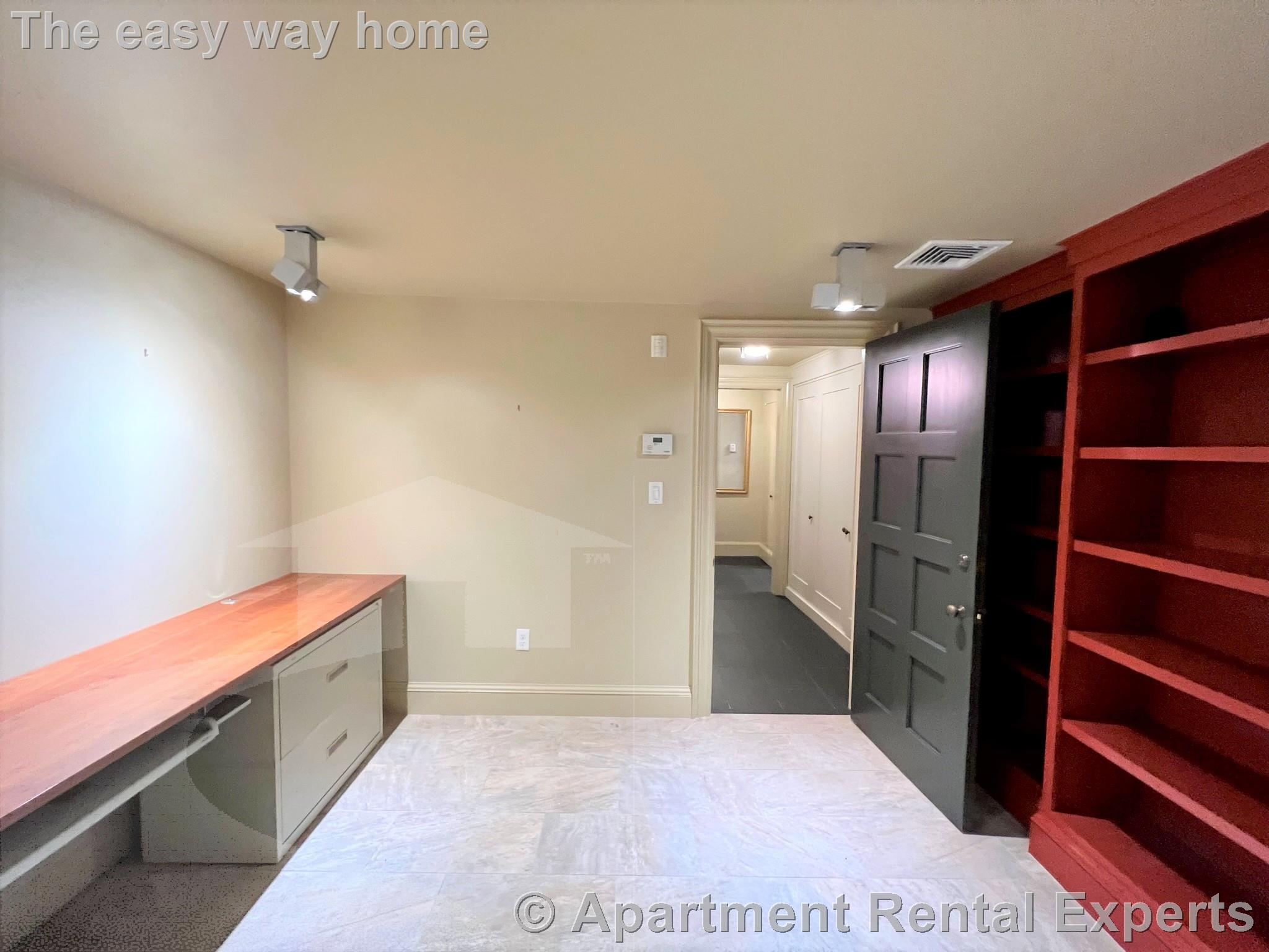 9 Foster Pl, Harvard Square