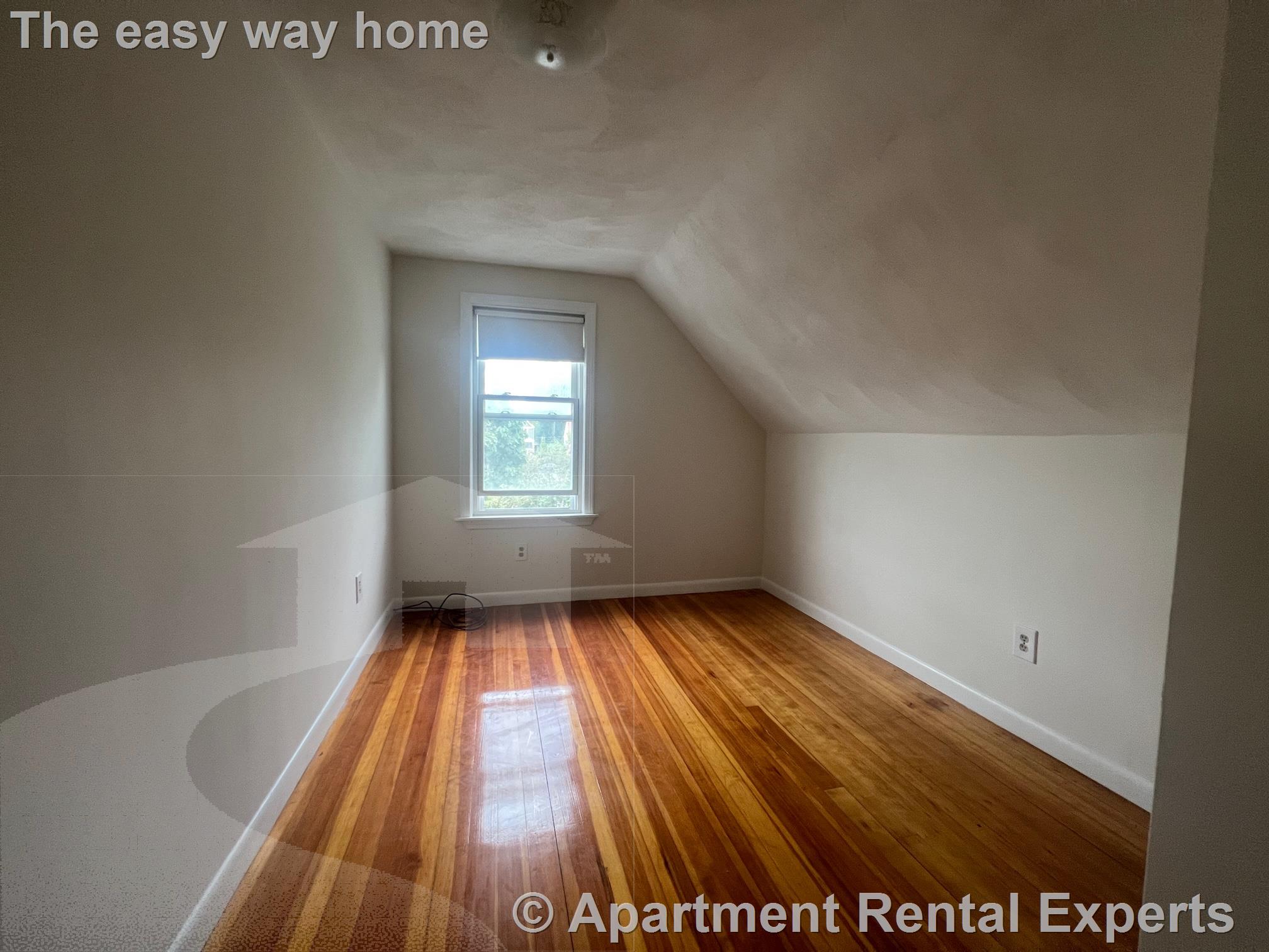 186 Powderhouse Blvd, Teele Square