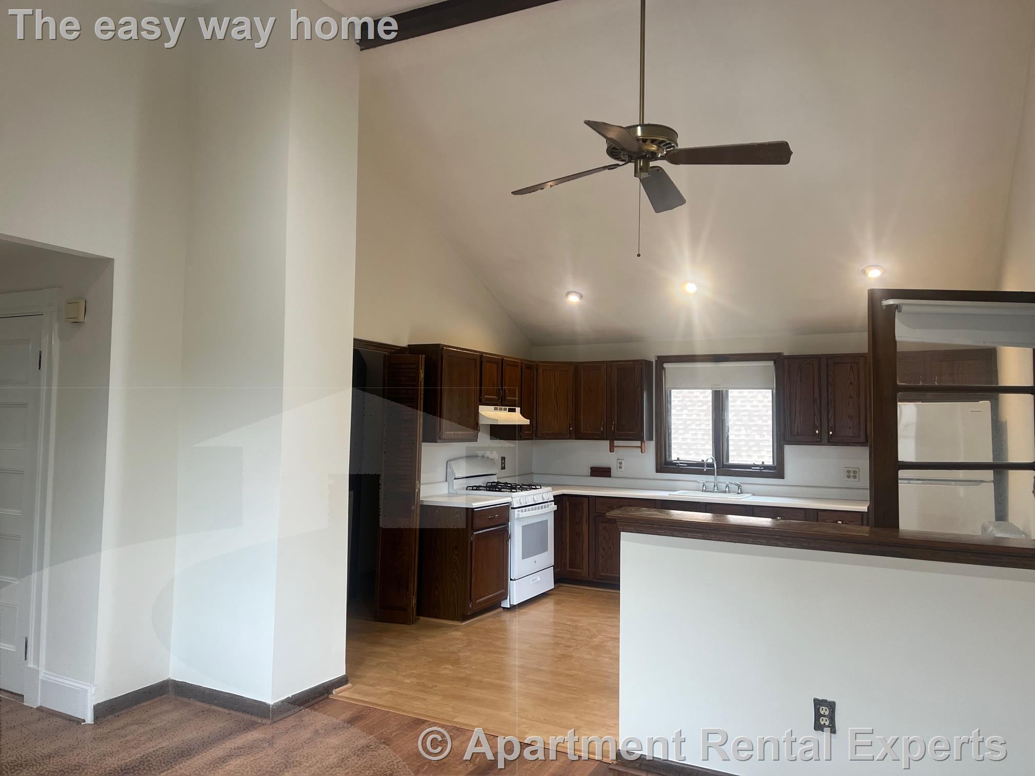 186 Powderhouse Blvd, Teele Square