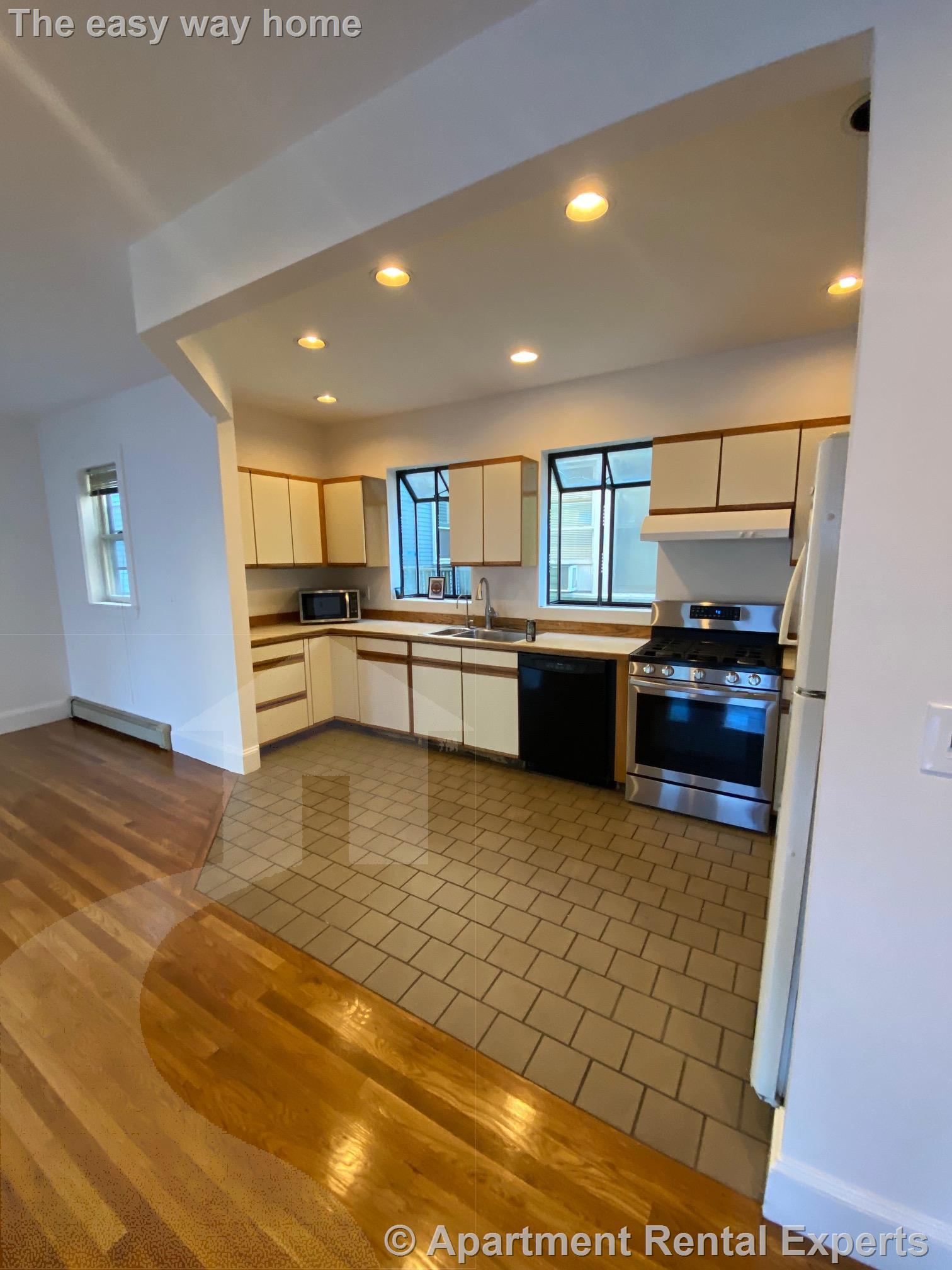 98 Hancock St, Central Square