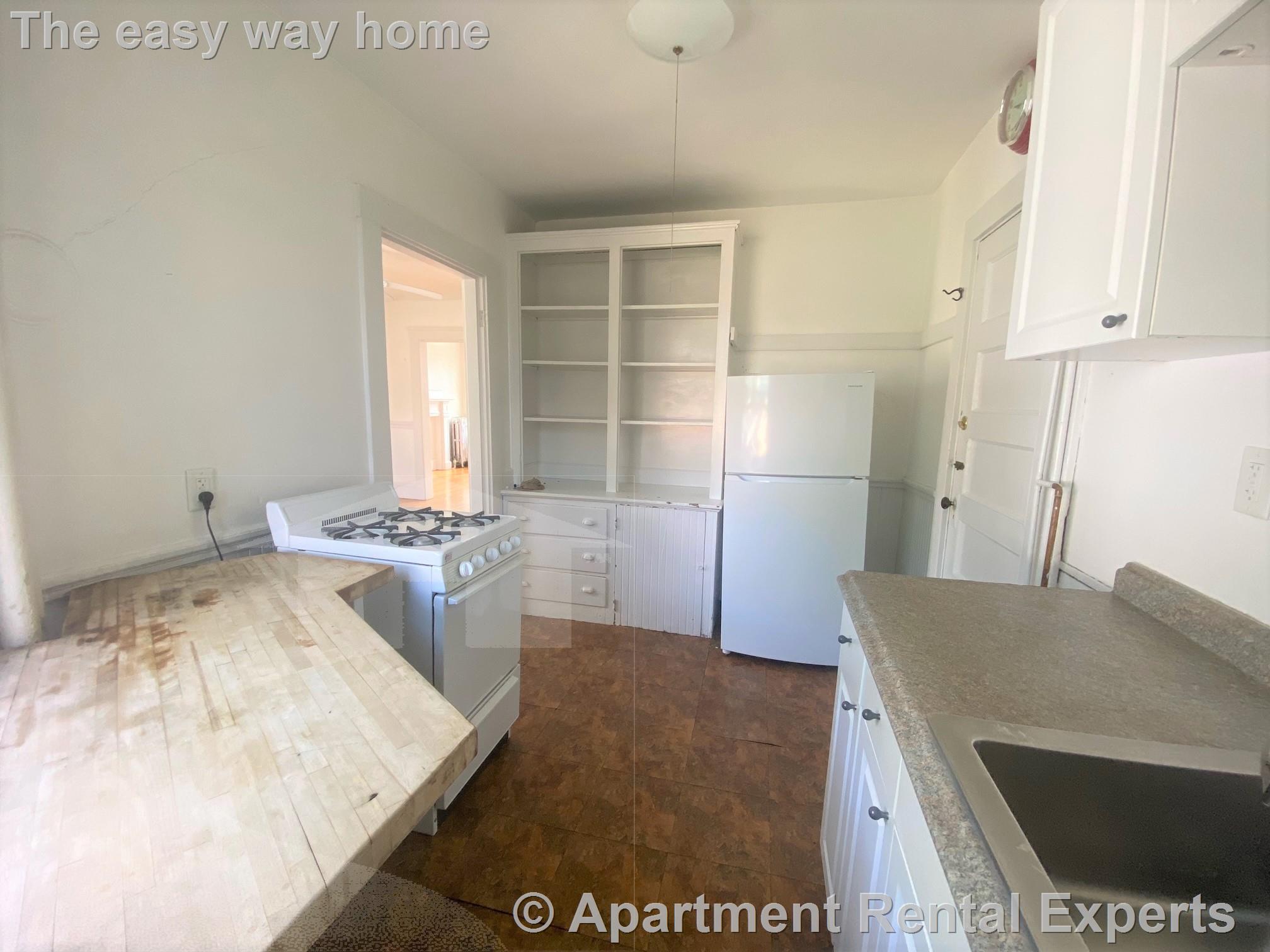 269 Huron Ave, Huron Village