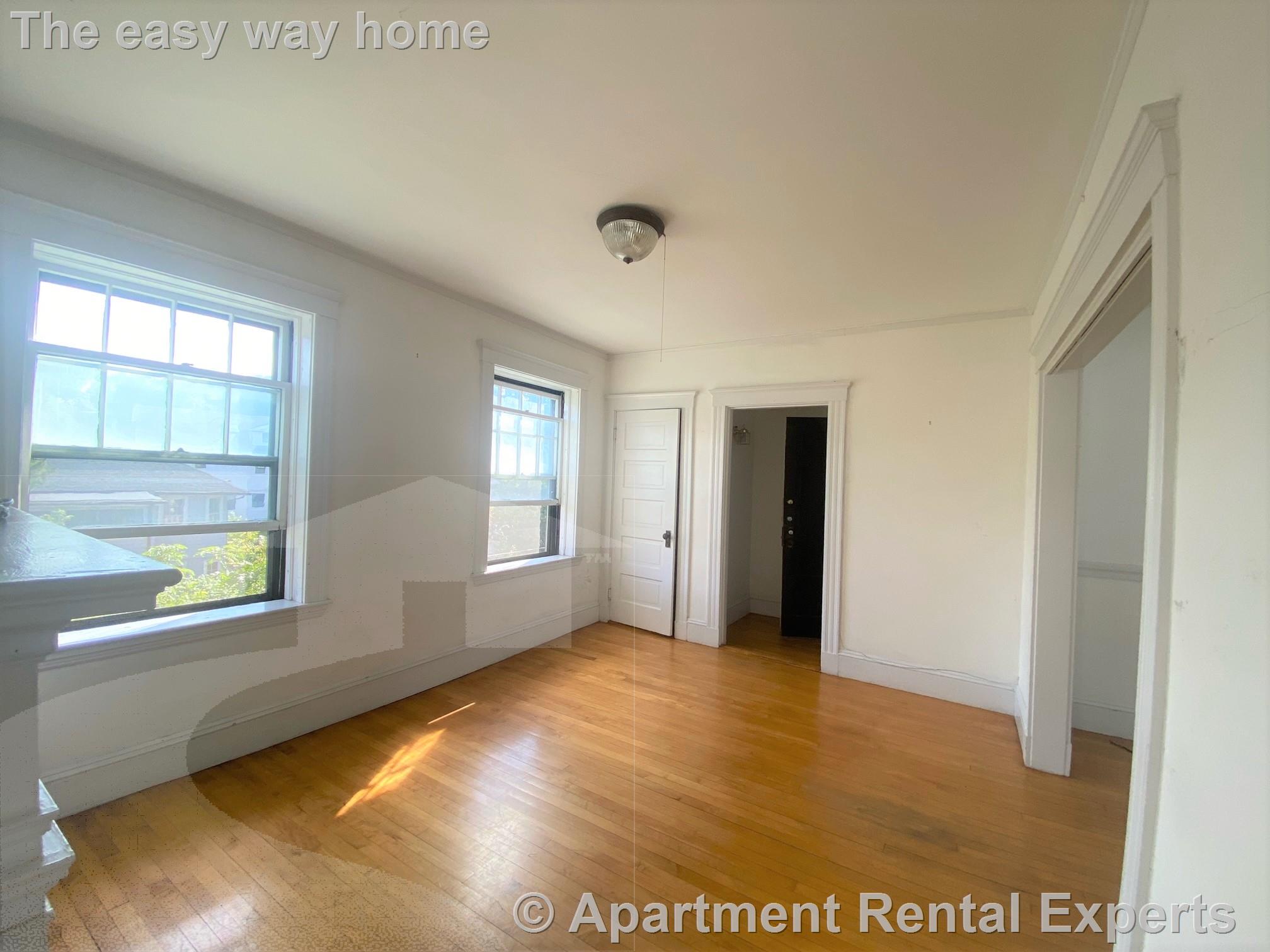 269 Huron Ave, Huron Village