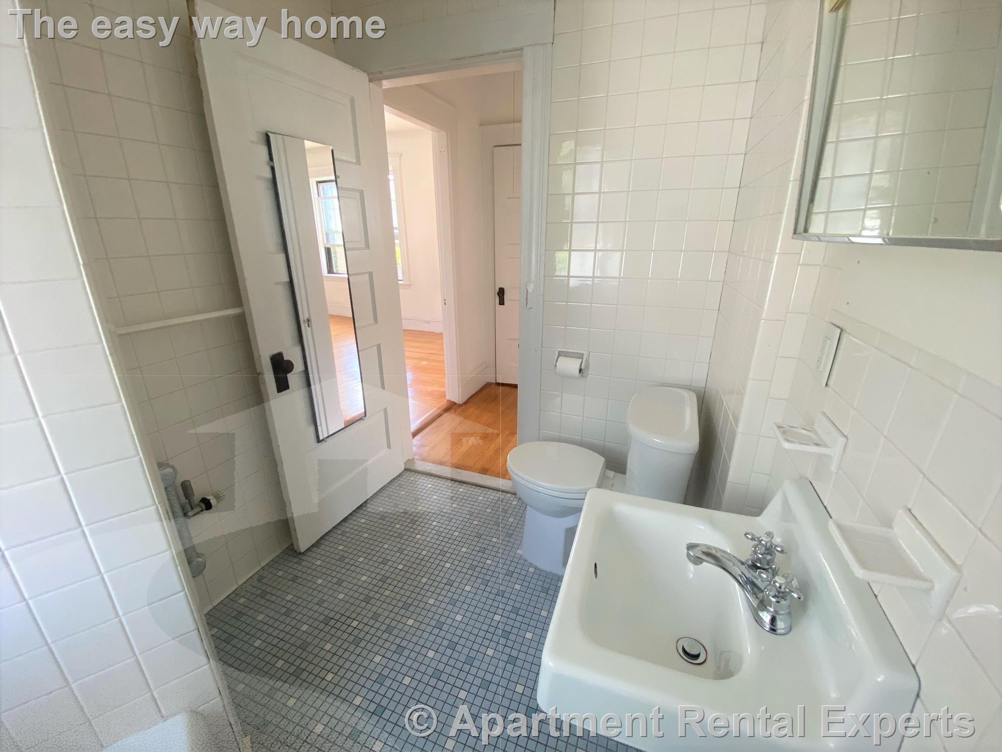 269 Huron Ave, Huron Village