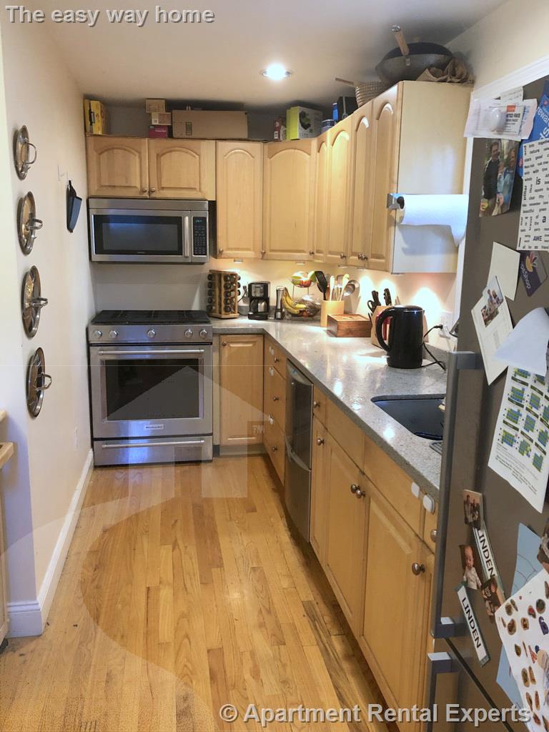 44 Monument St, West Medford