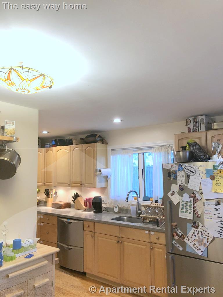 44 Monument St, West Medford