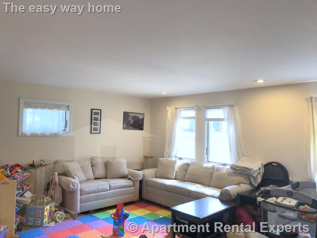 44 Monument St, West Medford