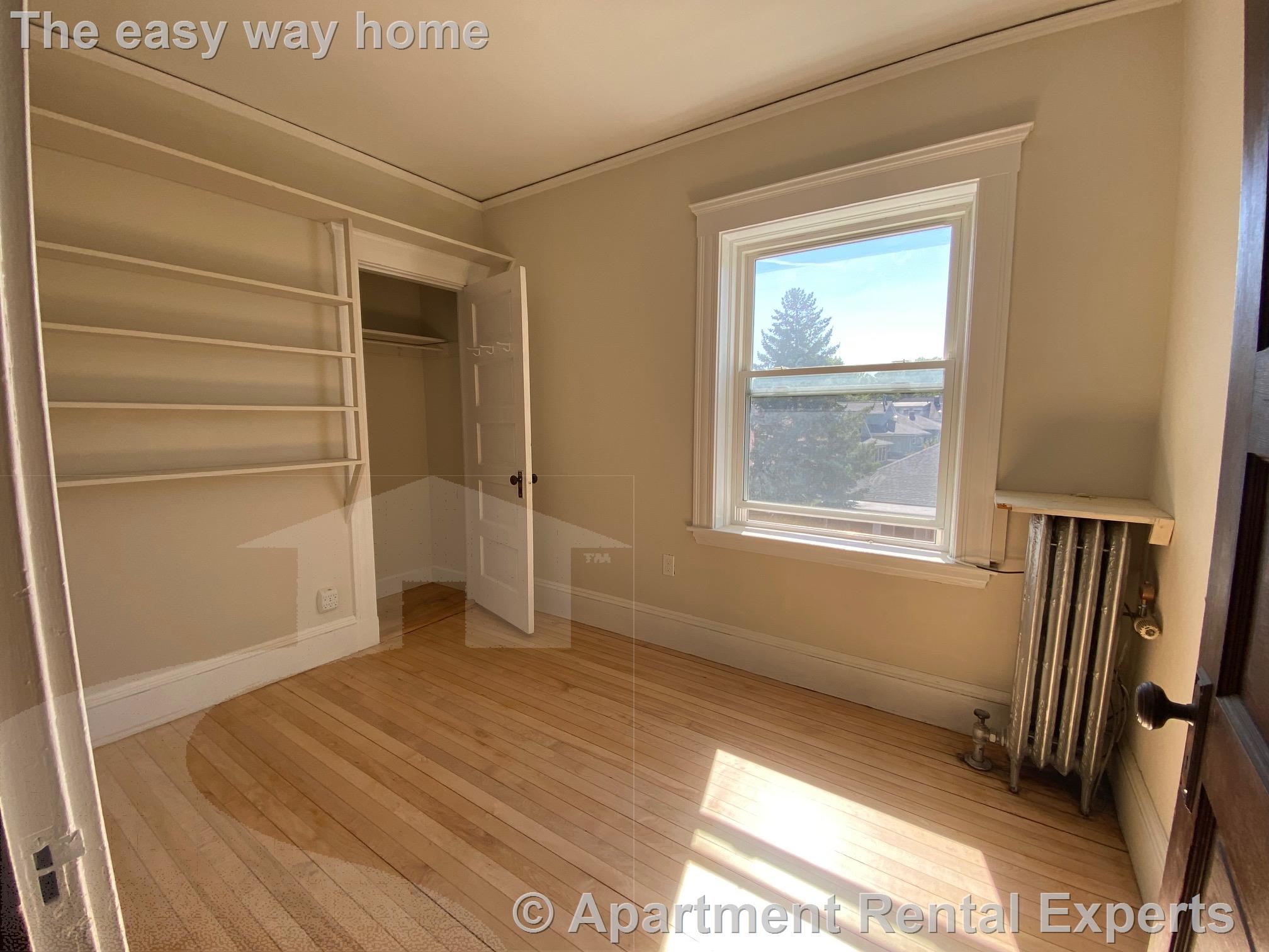 269 Huron Ave, Huron Village