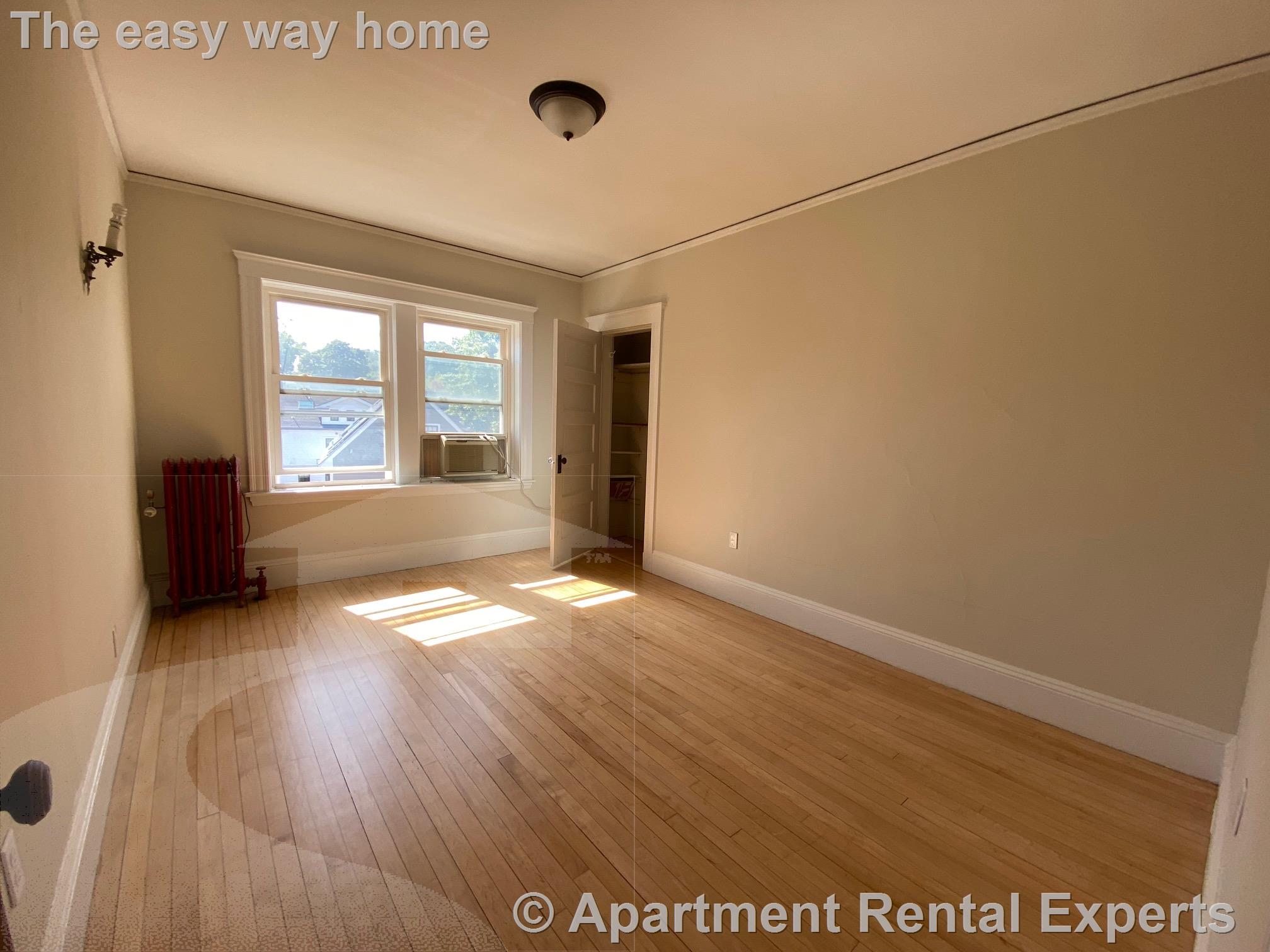 269 Huron Ave, Huron Village